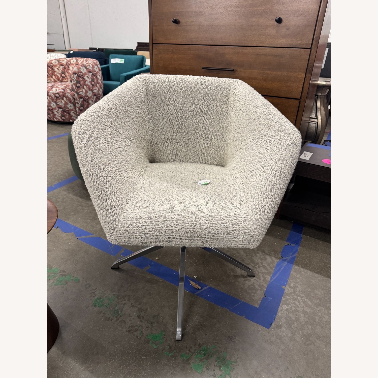 Safavieh Felix Boucle Swivel Desk Chair Frame - image-5