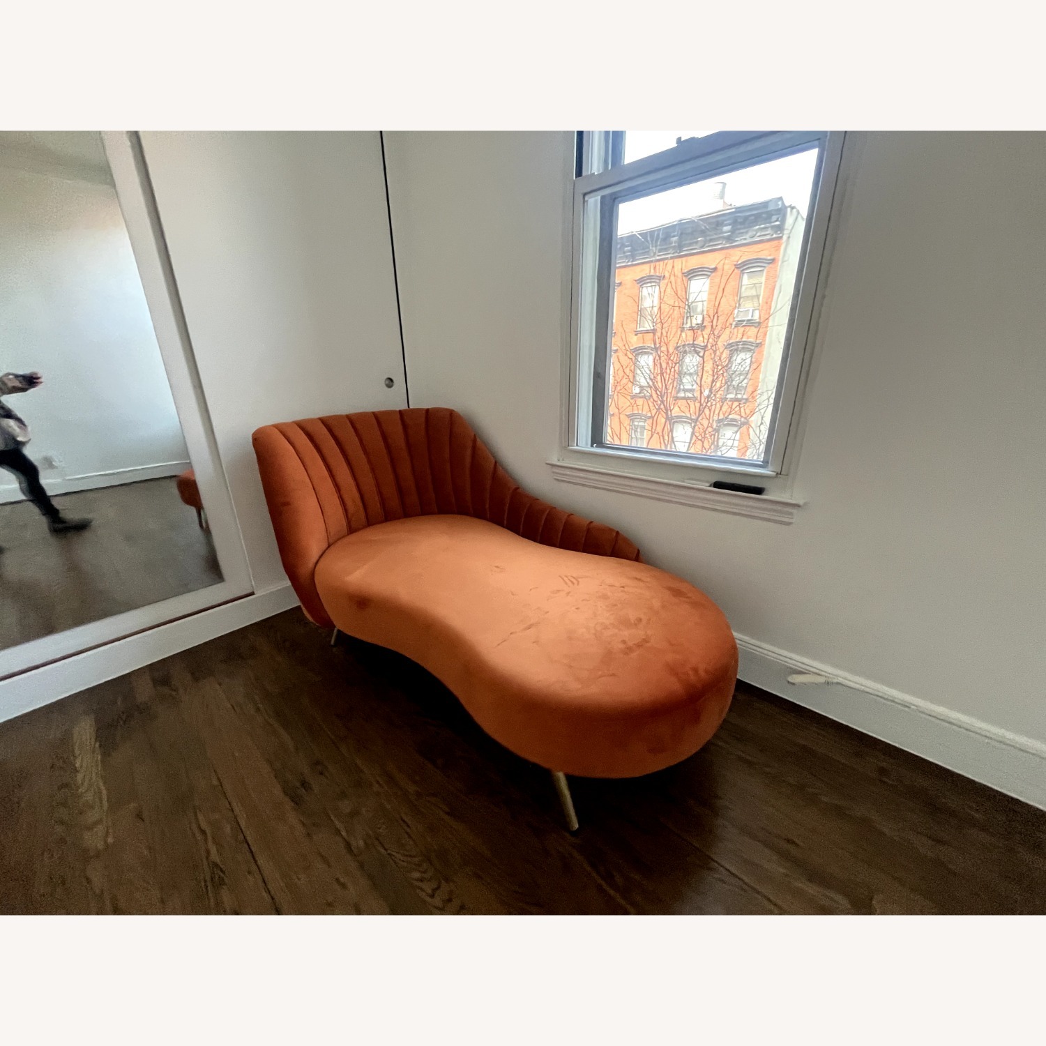 Wayfair Meridian Contemporary Velvet Upholstered Chaise - image-2