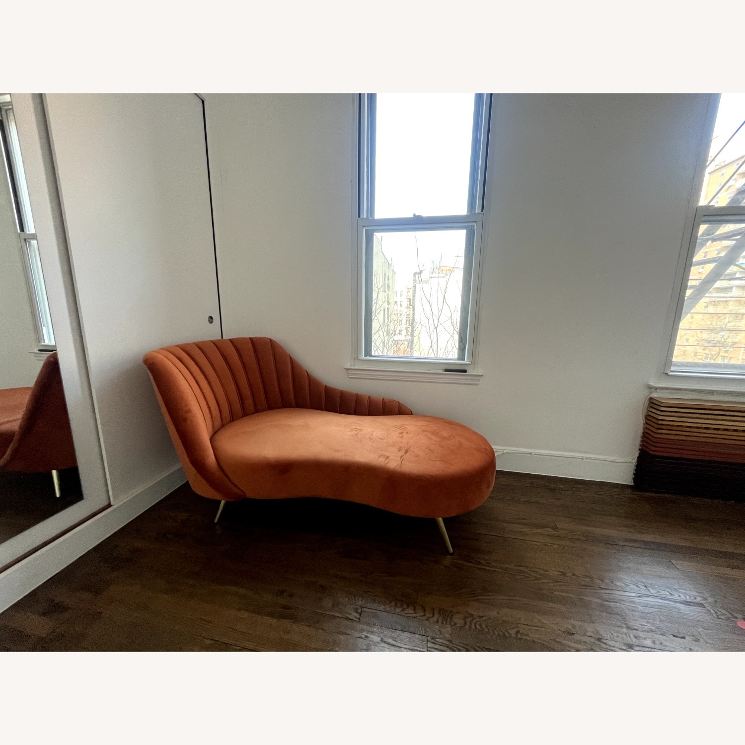 Wayfair Meridian Contemporary Velvet Upholstered Chaise - image-3