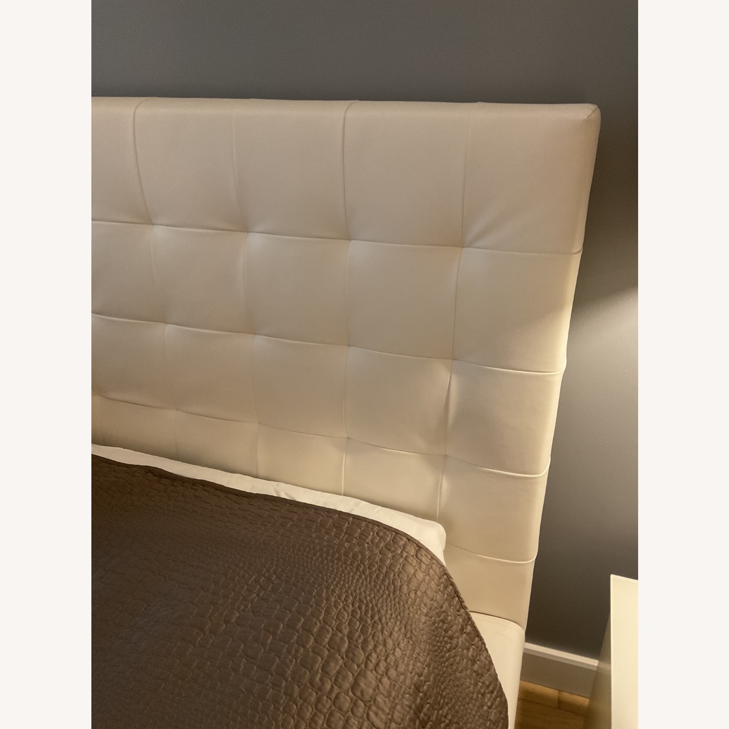 Italiana Divani White Leather Look King Bed - image-3