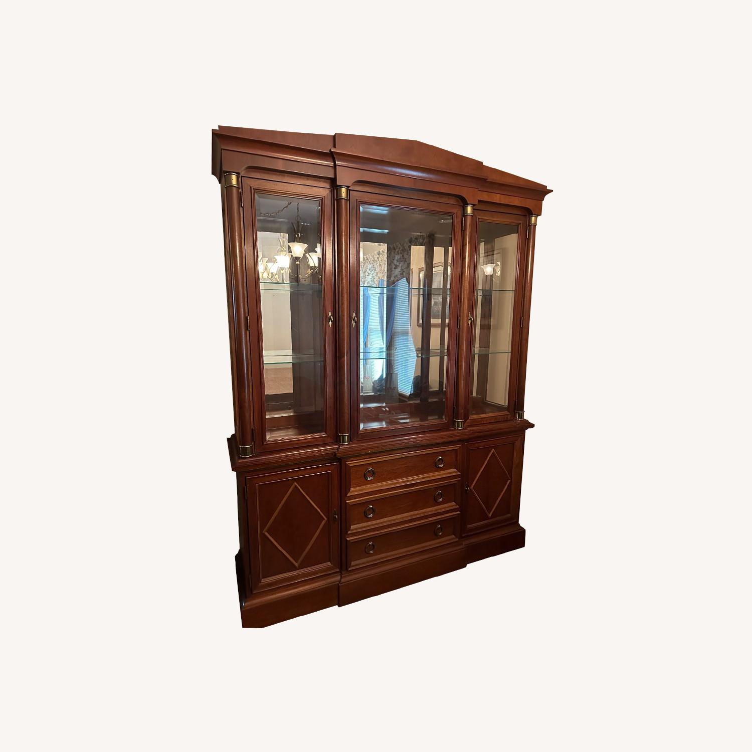 Stanley Hutvh - image-0