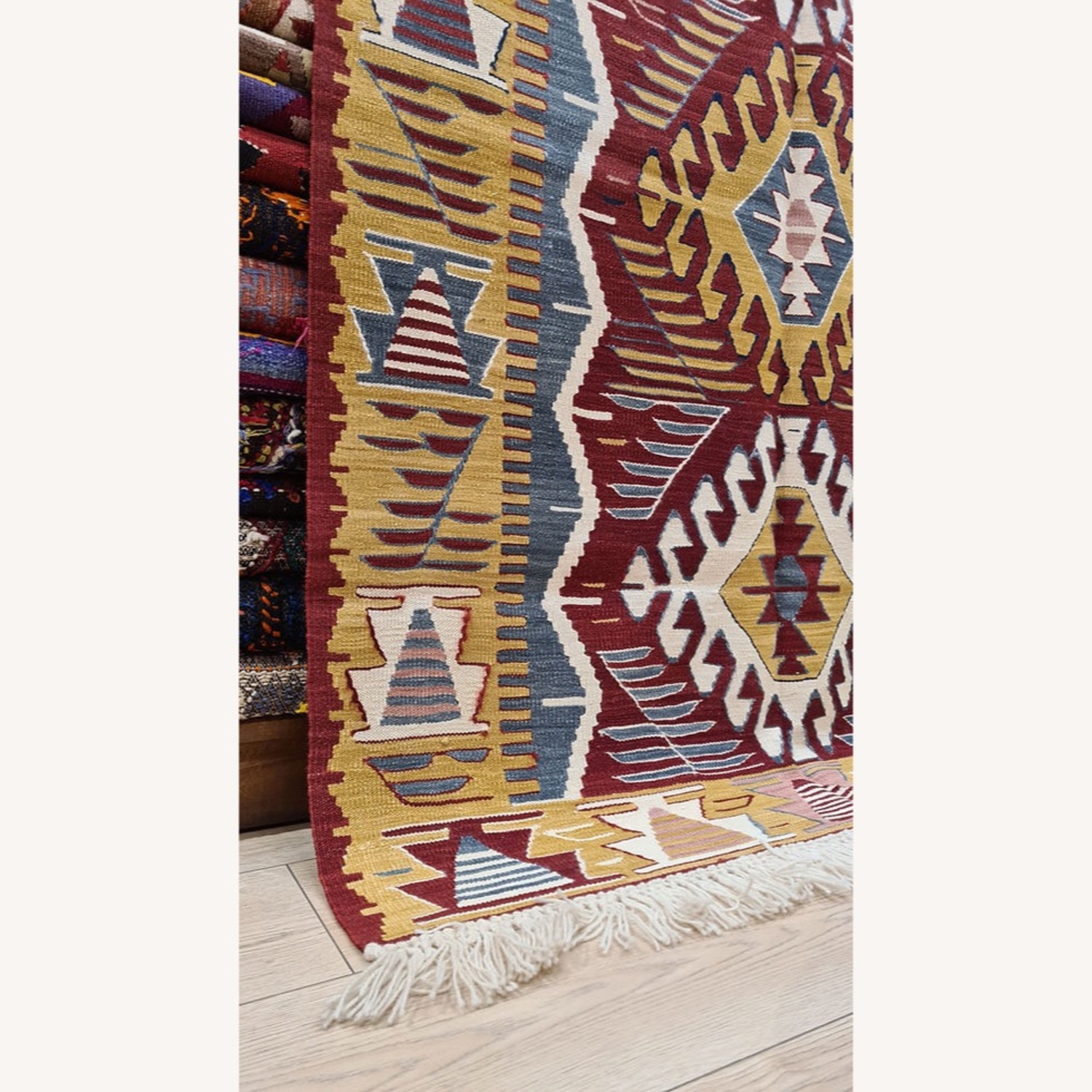 Contemporary Ushak Geometric Rug In Vintage Wine - image-4