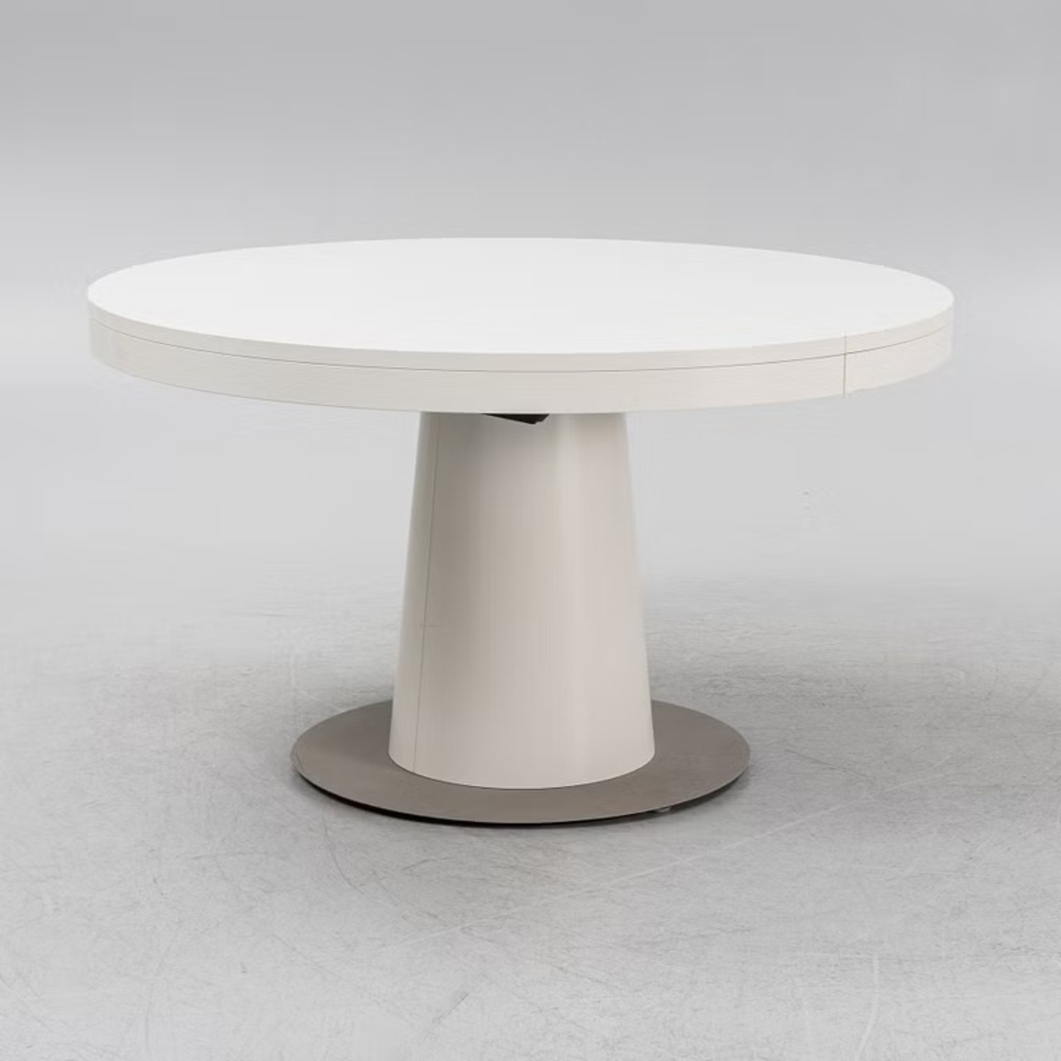 BoConcept Granada Extendable Dining Table - image-0