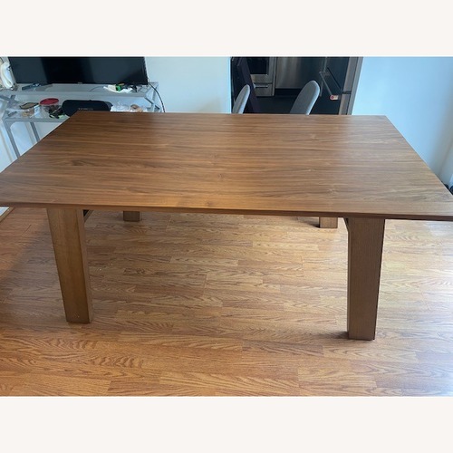 Used Domitalia XL Extendable Table for sale on AptDeco