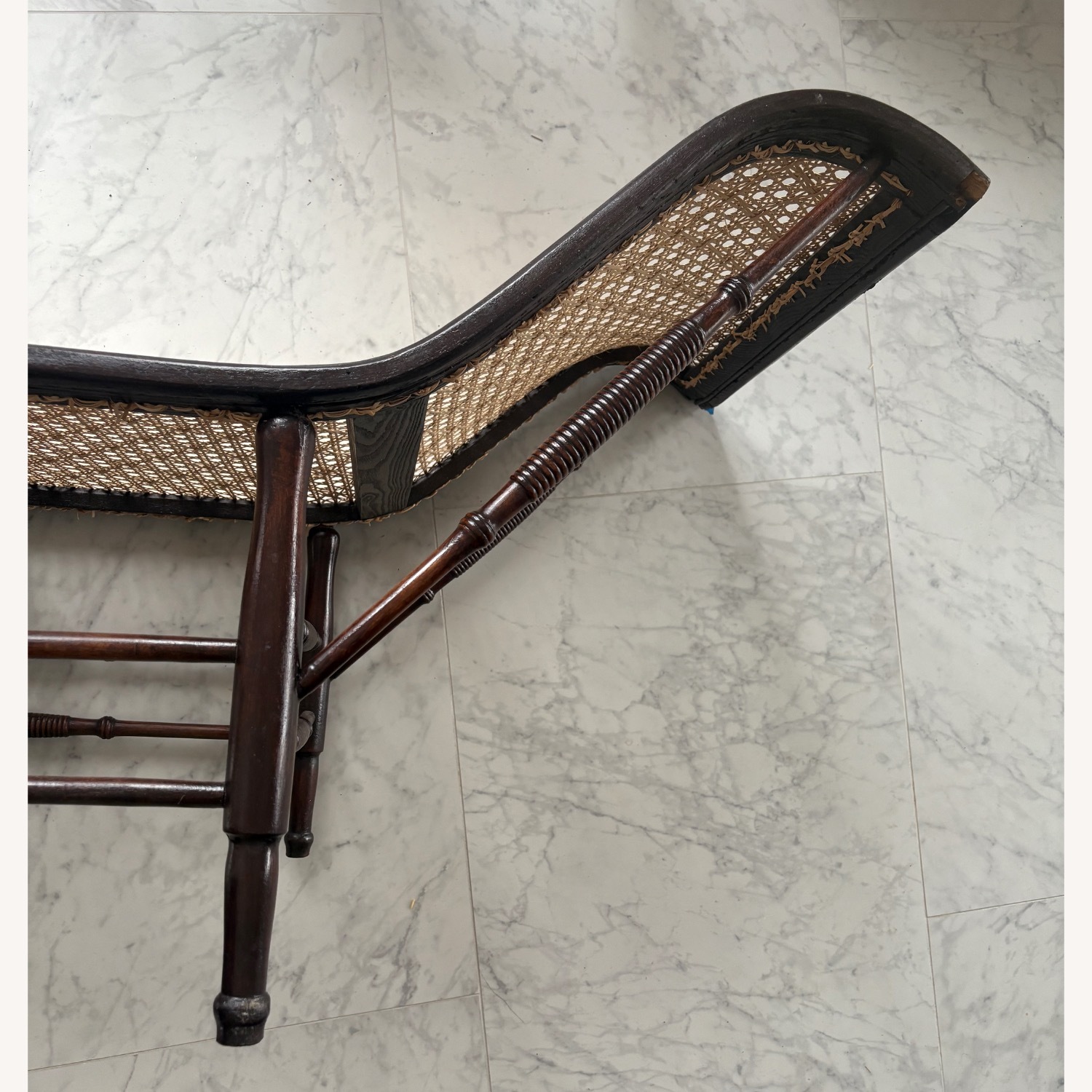 Vintage Colonial Handwoven Cane Chaiselongue - image-2