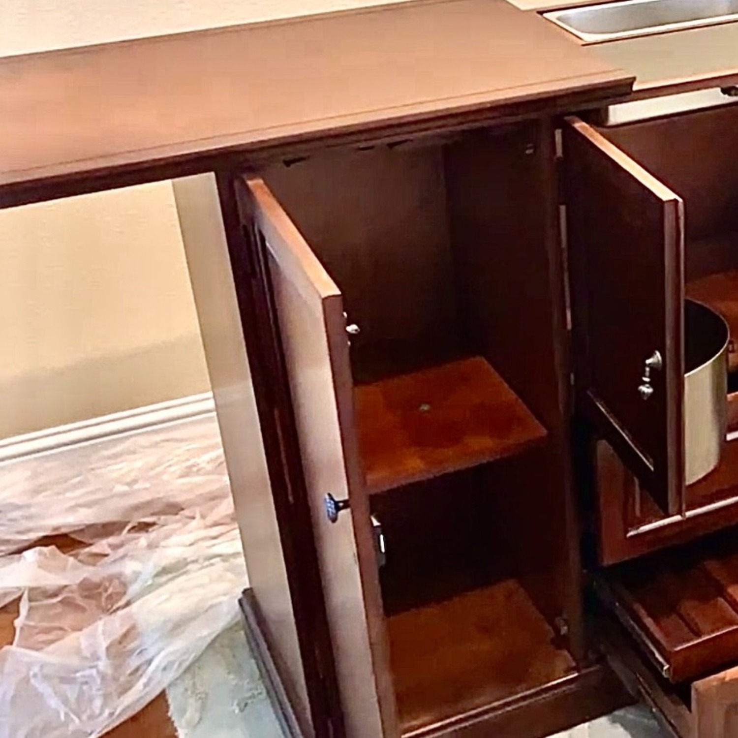 Howard Miller Devino II Wine & Bar Cabinet Hide-A-Bar - image-8