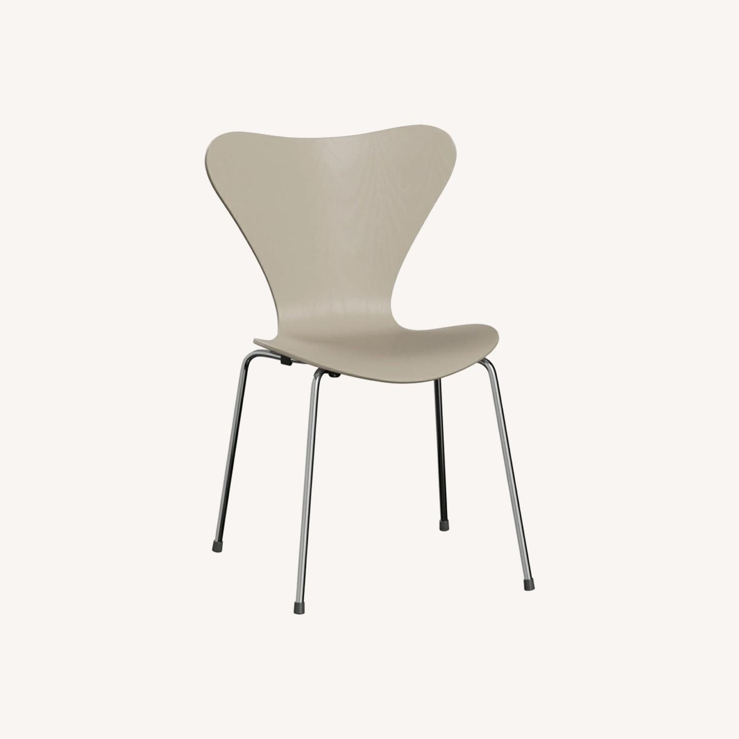 Fritz Hansen Series 7 Set of 4 Chairs Lemon Lime - image-7