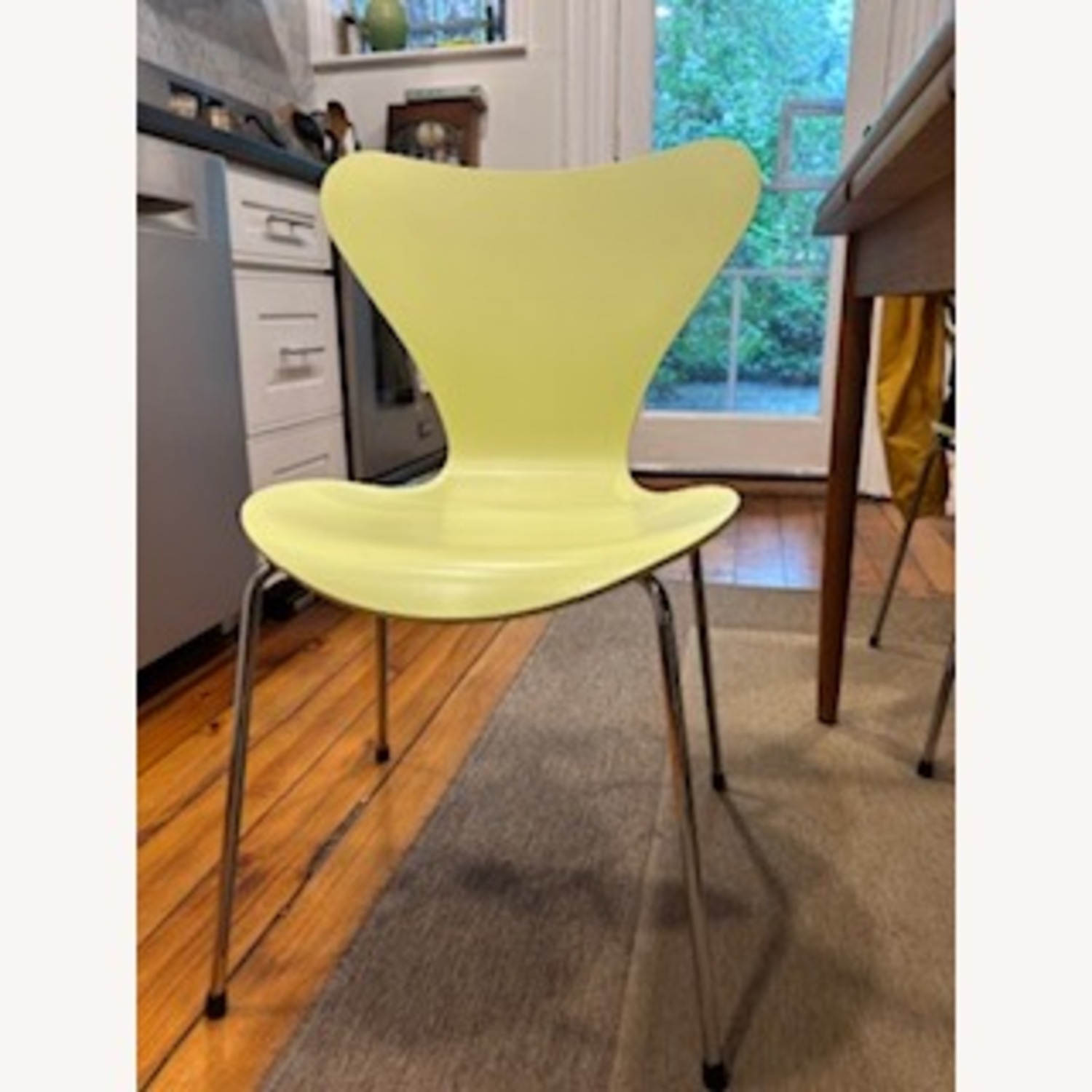 Fritz Hansen Series 7 Set of 4 Chairs Lemon Lime - image-0