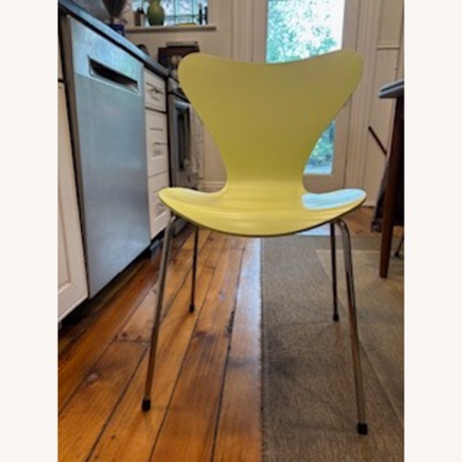 Fritz Hansen Series 7 Set of 4 Chairs Lemon Lime - image-1