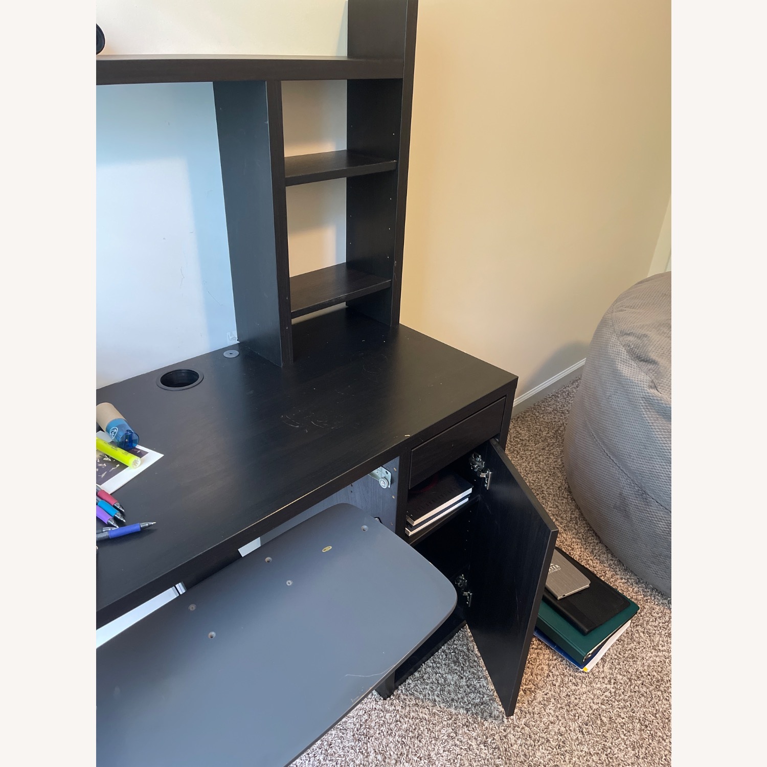 Student Desk - image-3