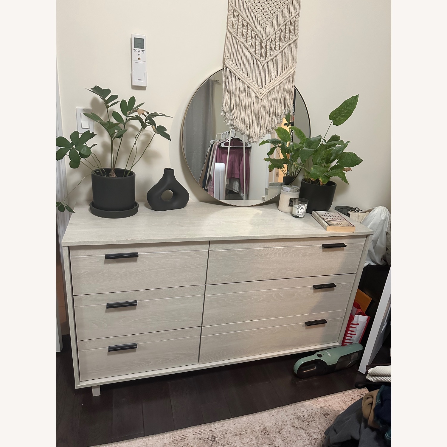 South Shore Flynn 6 Drawer Dresser in Winter Oak - image-1