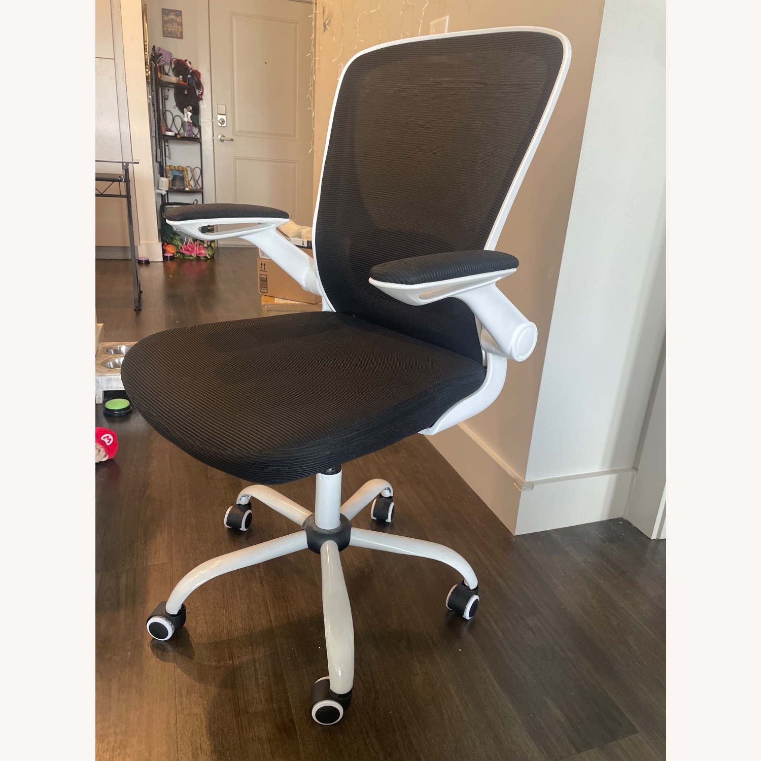Black/White Ergonomic Office Chair - image-2