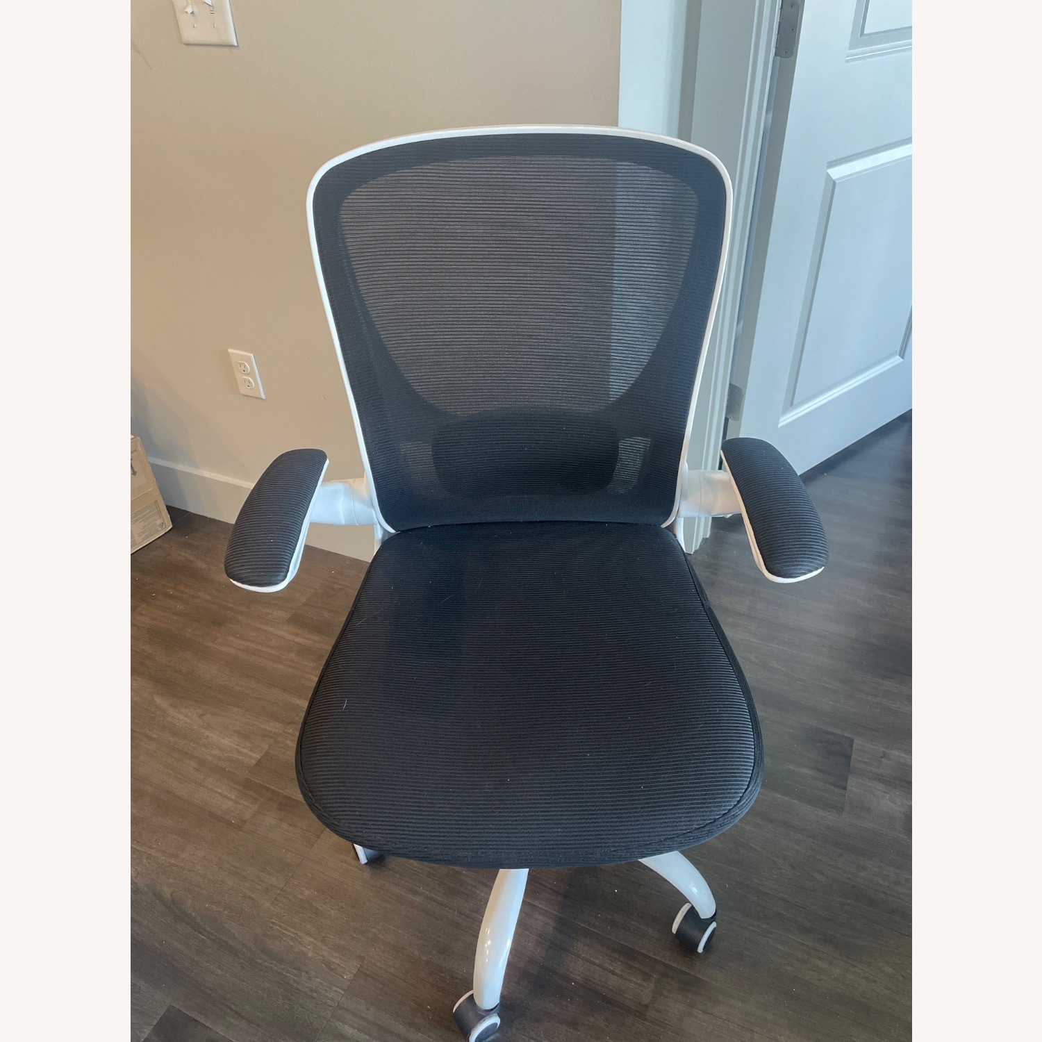 Black/White Ergonomic Office Chair - image-1