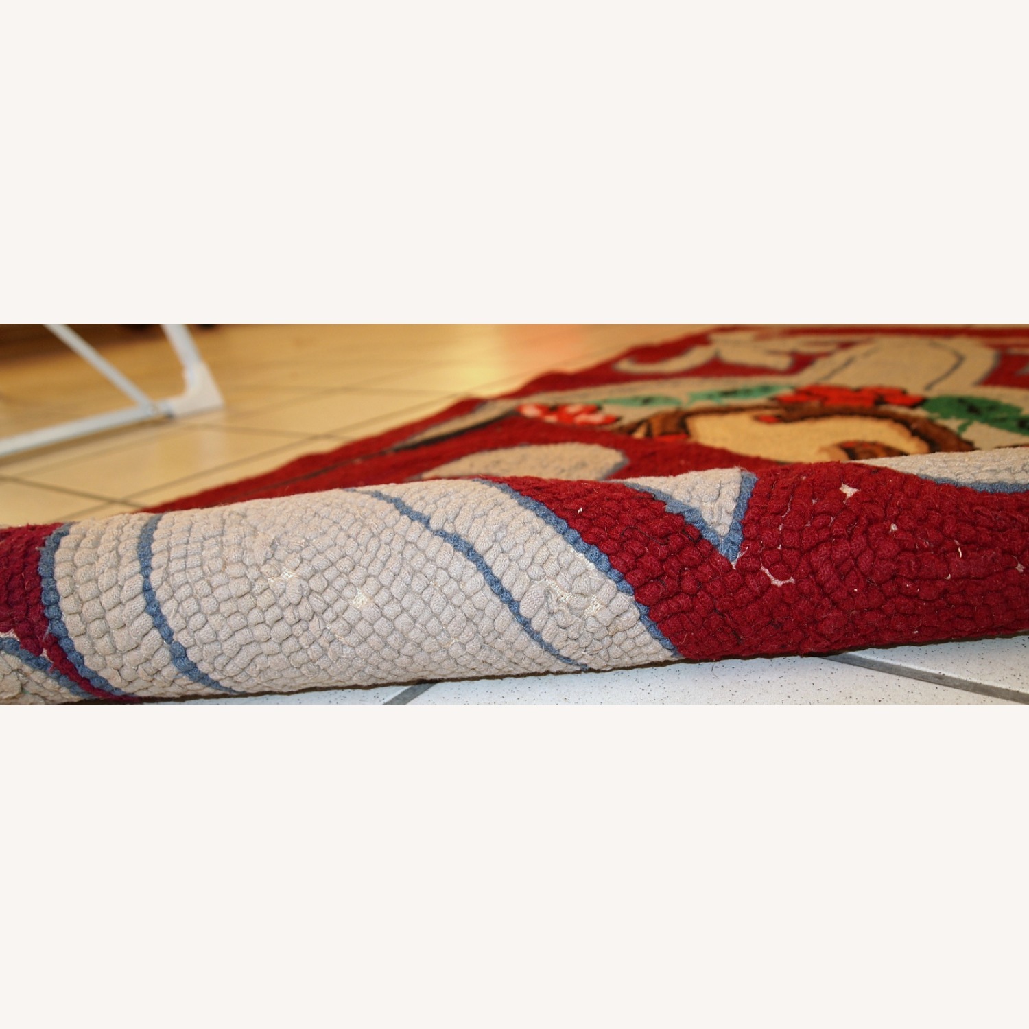 Handmade Antique American Hooked Rug - image-11