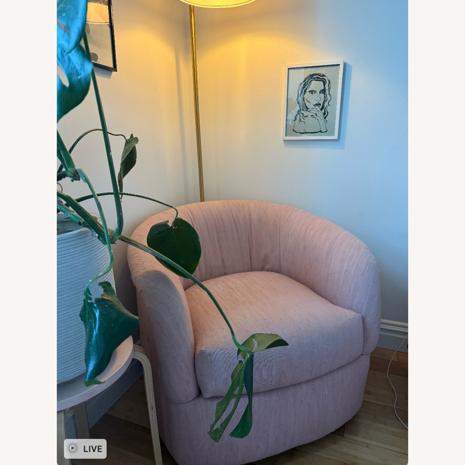 Pink Vintage Linen-style Swivel Chair - image-2