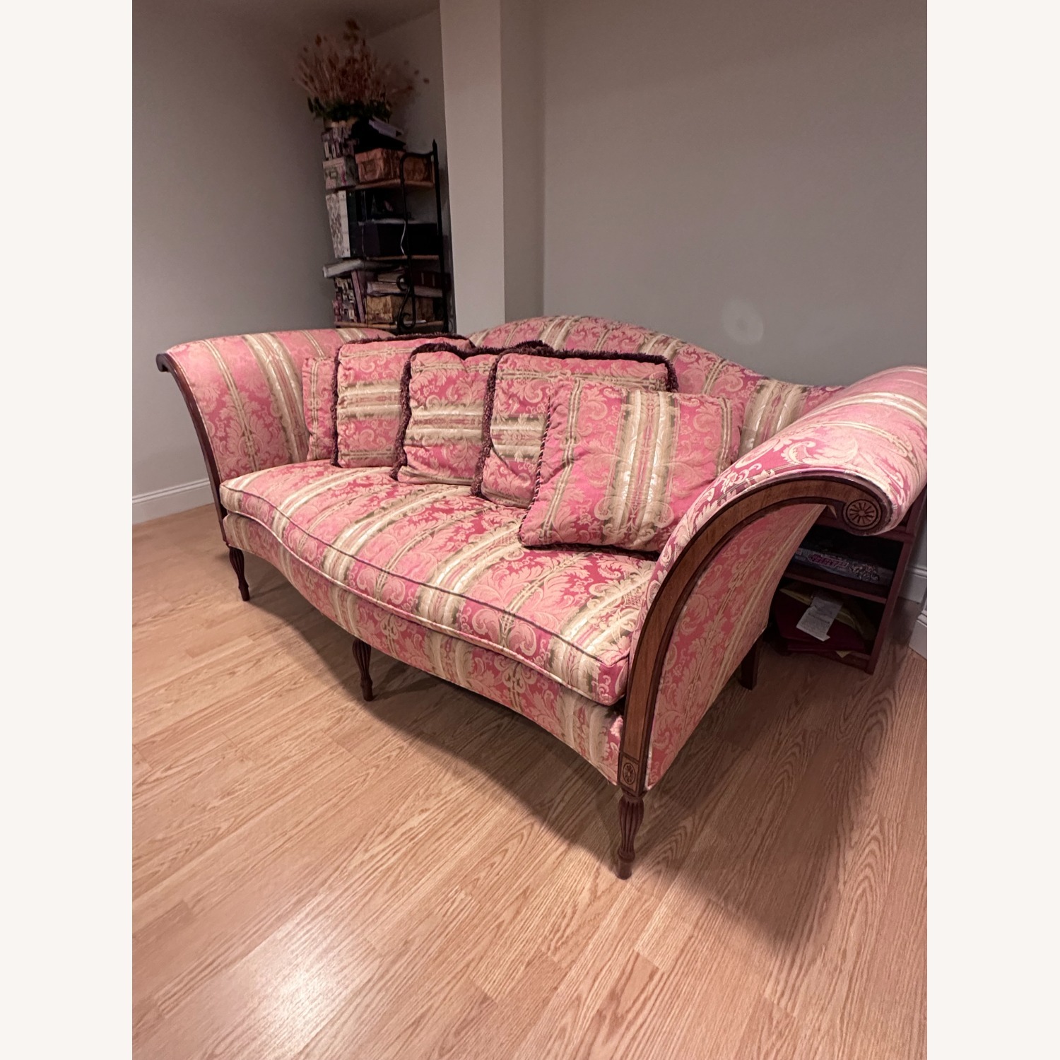 Antique Pink Patterned Sofa - image-2