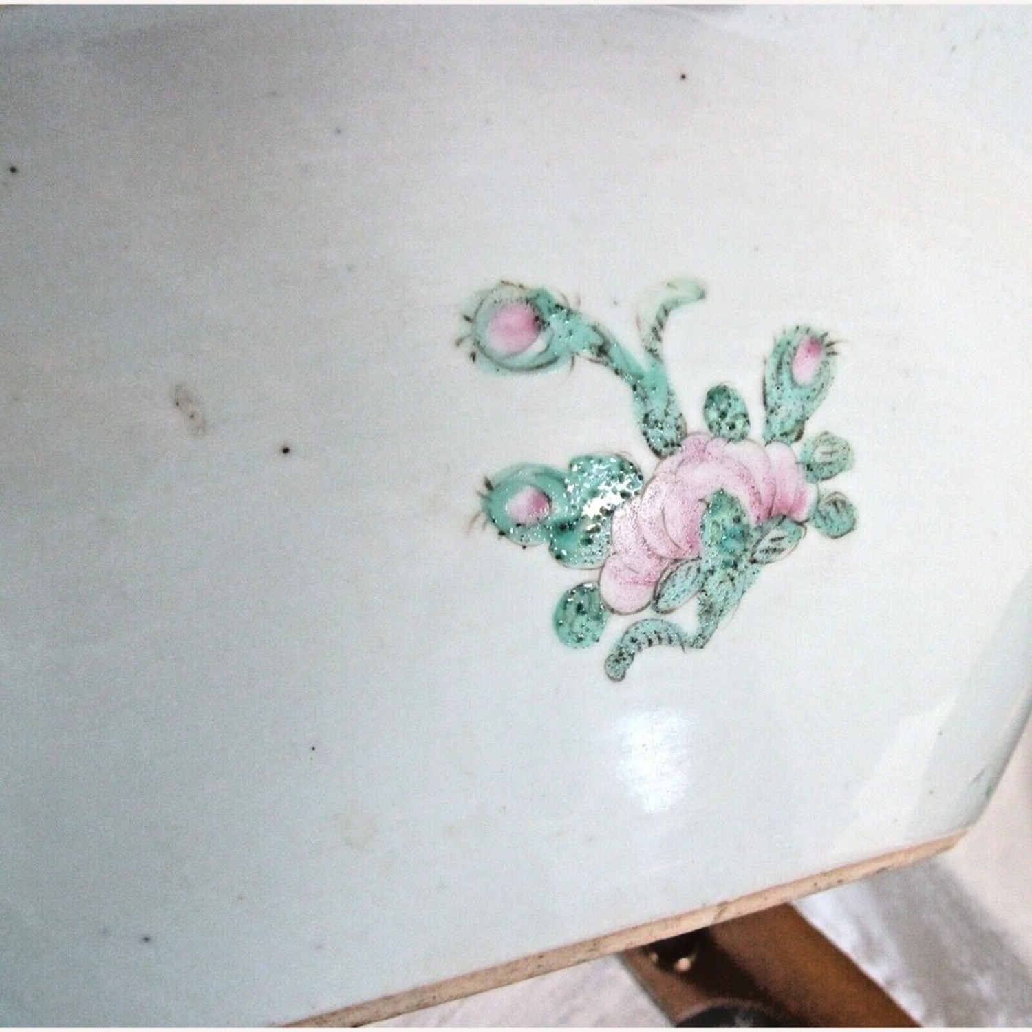 19th C. Antique Chinese Rose Medallion Bowl - image-13
