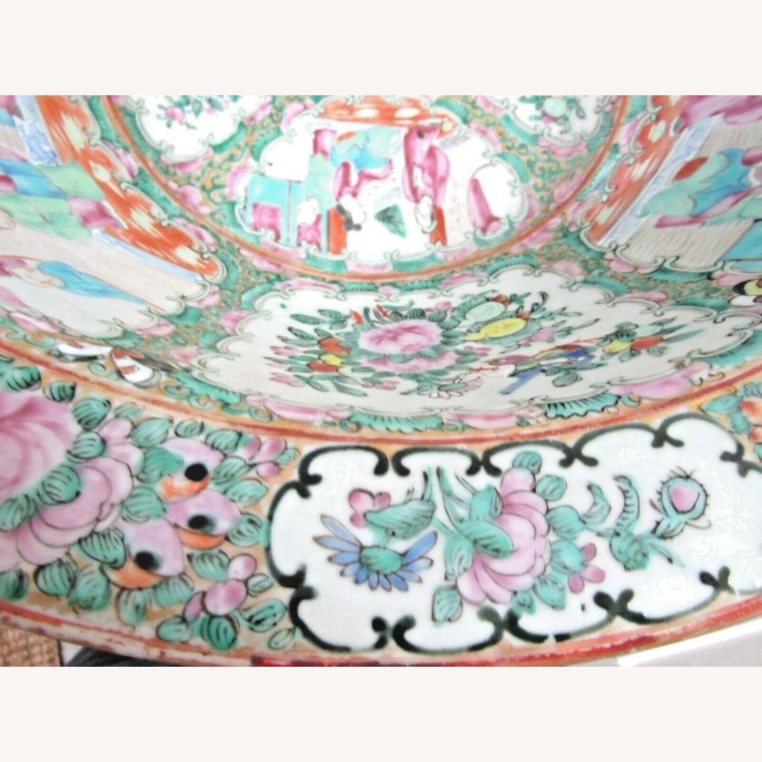 19th C. Antique Chinese Rose Medallion Bowl - image-11
