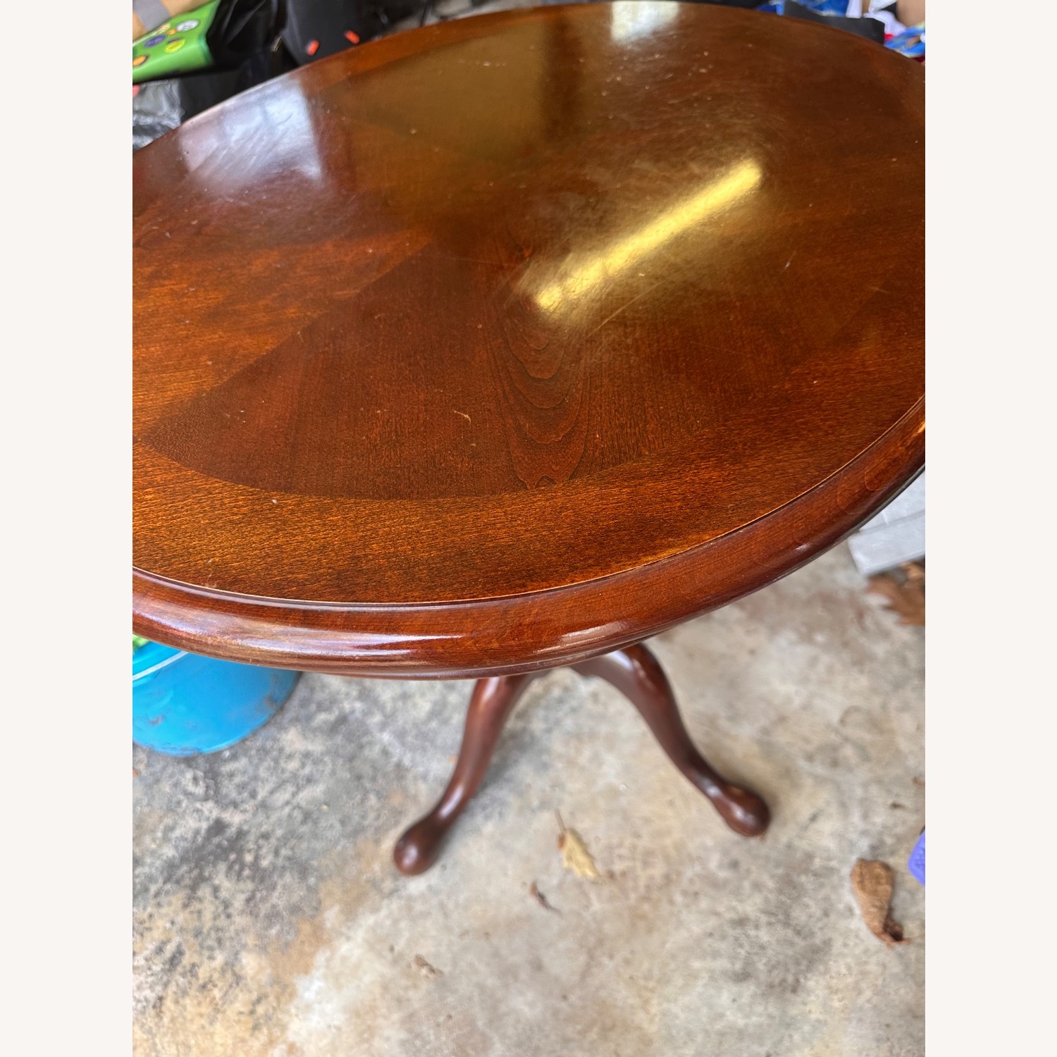 Vintage Georgian Tri-Leg Mahogany Table - image-17