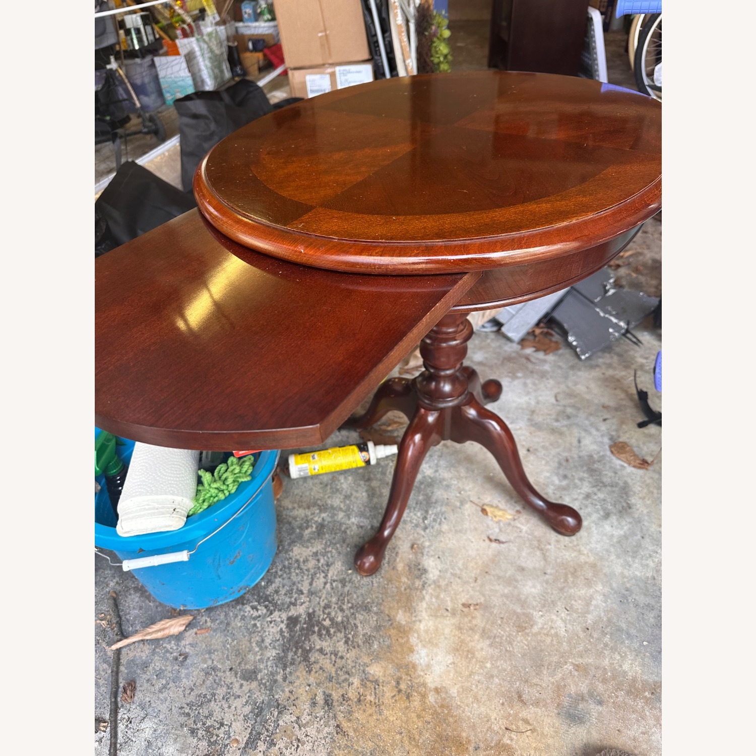 Vintage Georgian Tri-Leg Mahogany Table - image-12