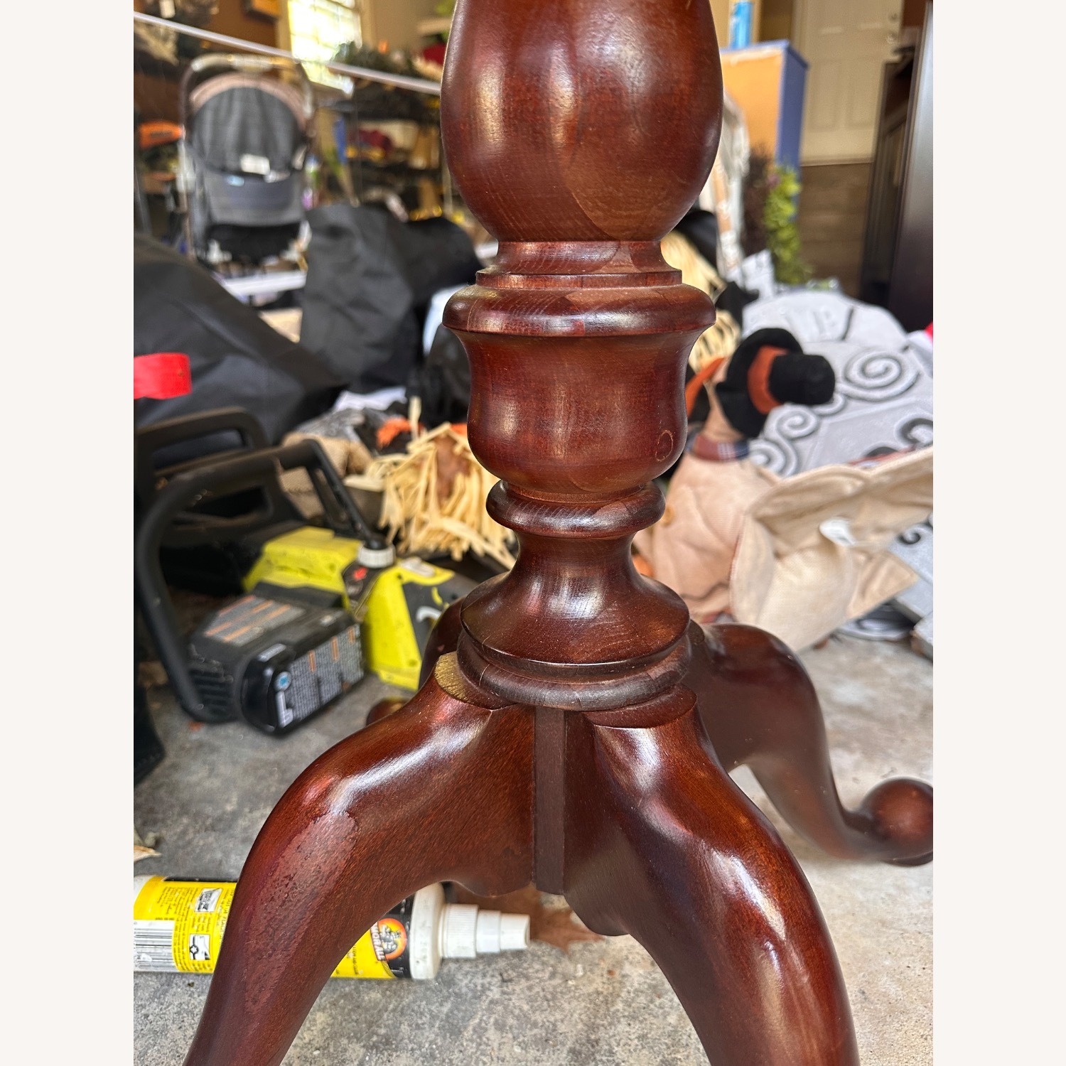 Vintage Georgian Tri-Leg Mahogany Table - image-8