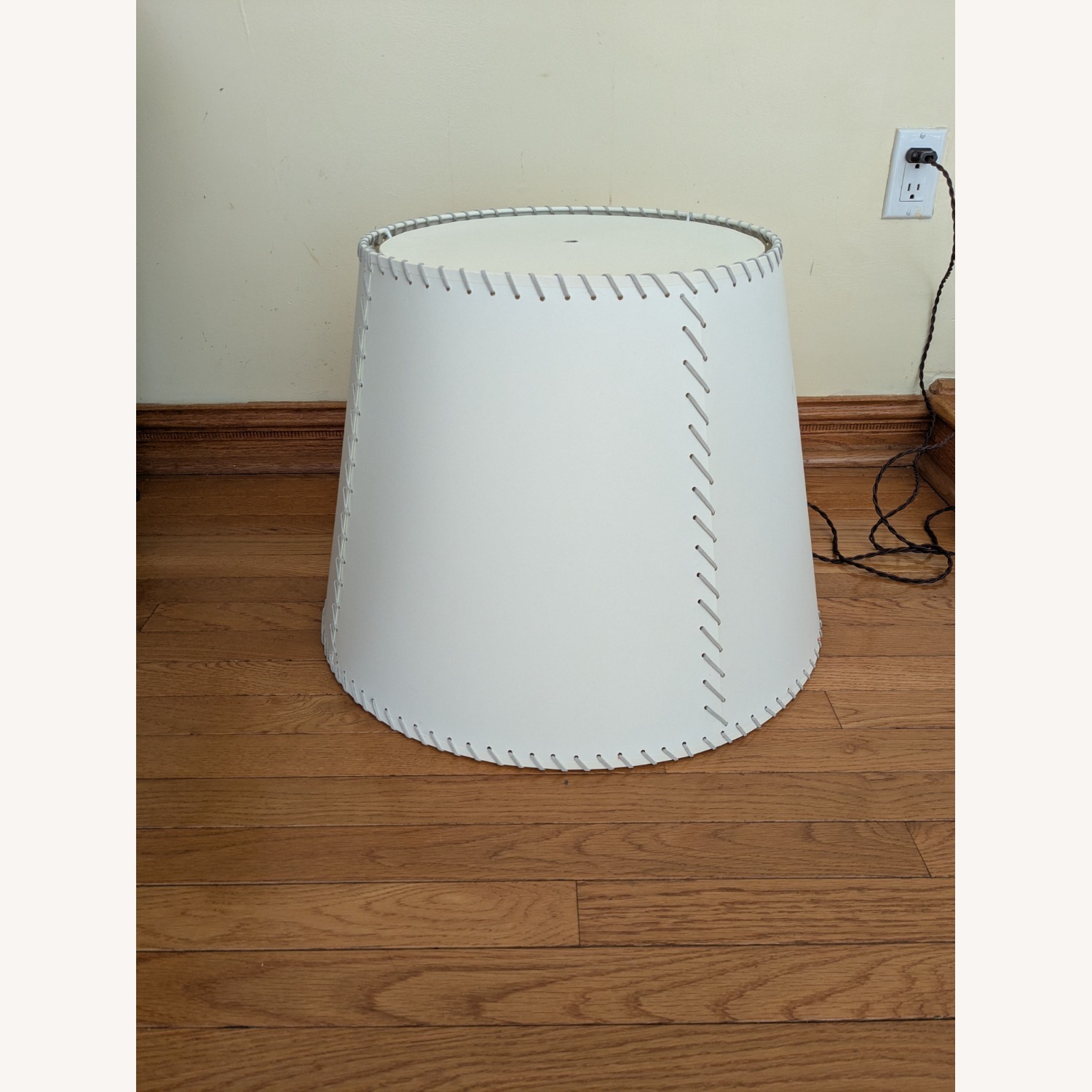 JENNIFER NOCON Hollyvine Ivory, 2021 - image-11