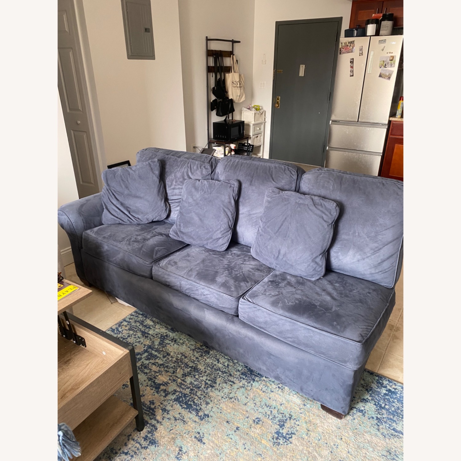 Navy Pull Out Couch W Queen Kingsdown Mattress - image-1