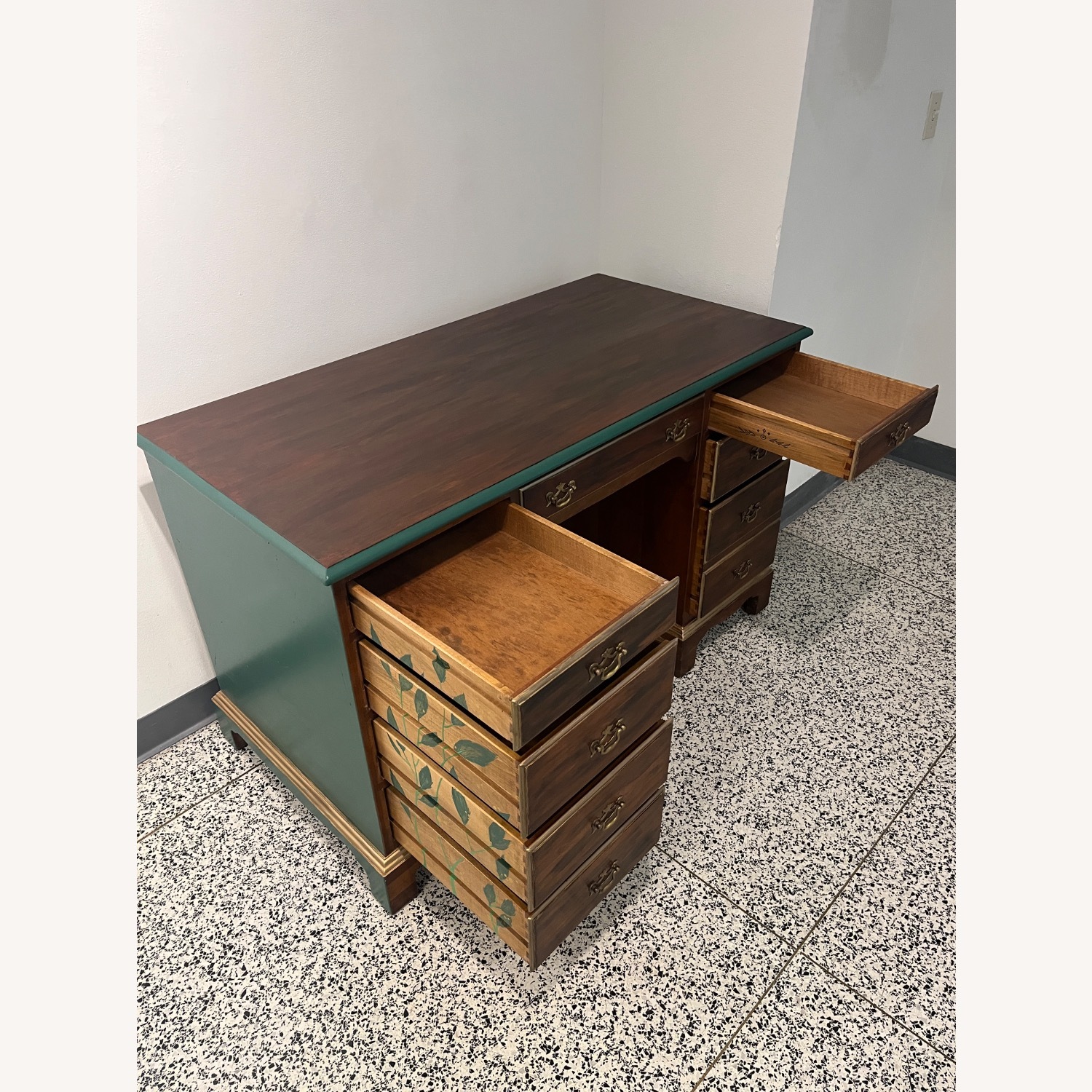 Refinished Artistic Vintage Stickley Desk - image-2