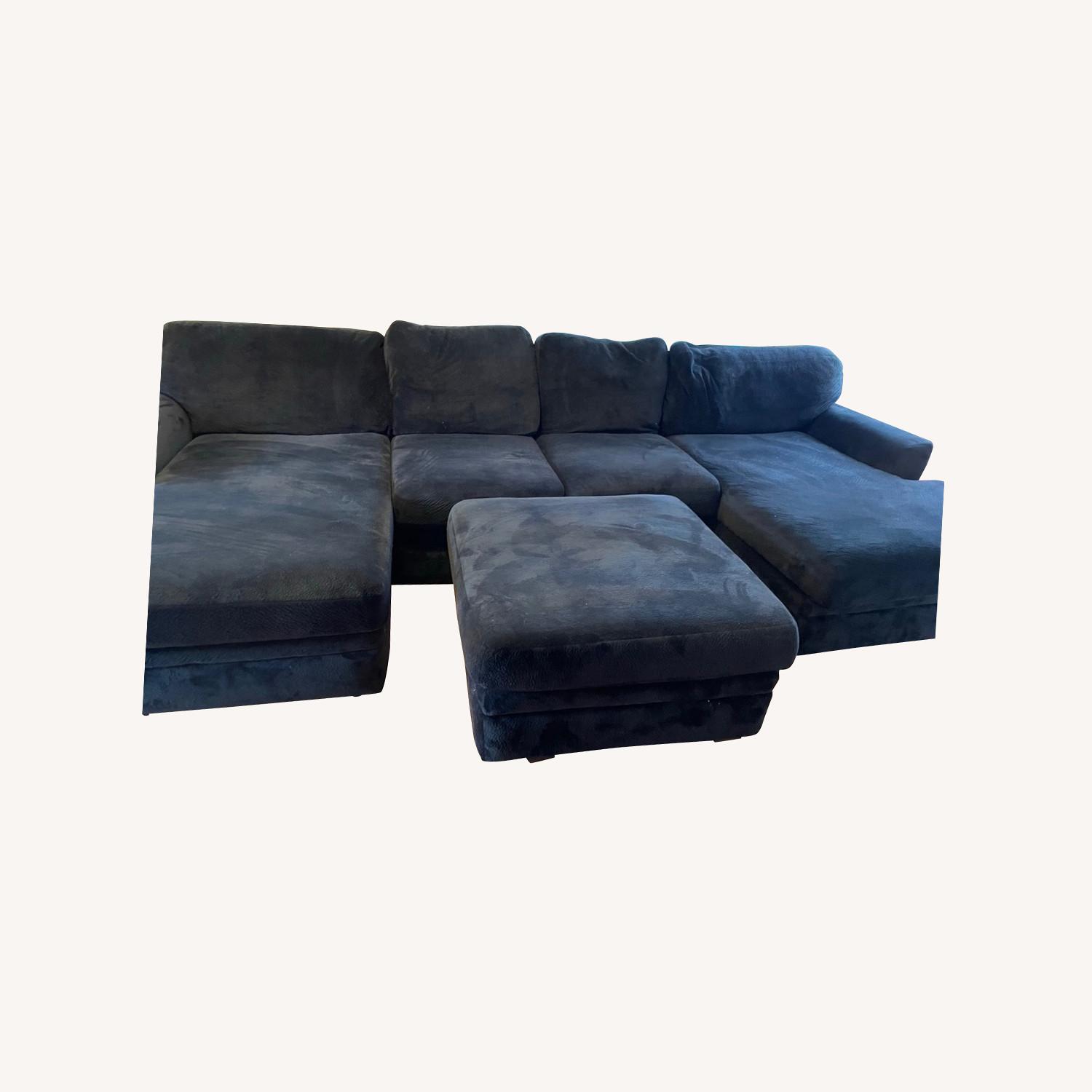 Fairmont Designs U-Shaped Sectional with Ottoman - image-0
