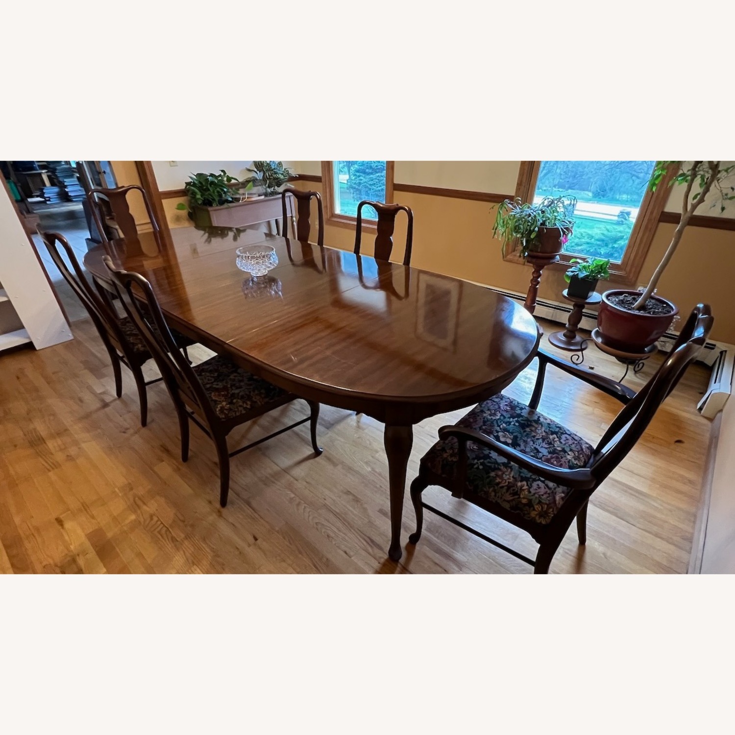 Thomasville Dining Room Set - image-8