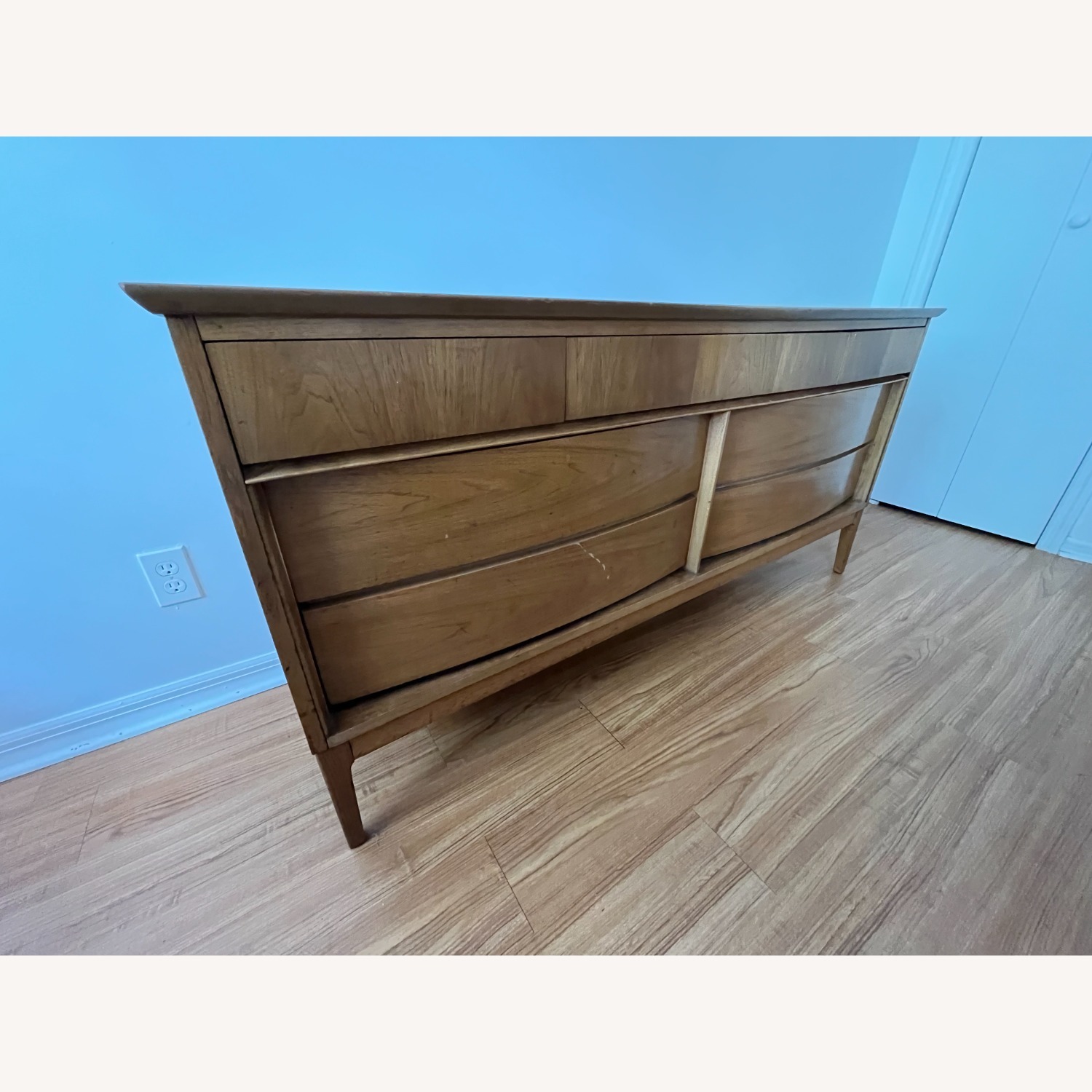 Mid-Century Modern 7-Drawer Dresser - image-3