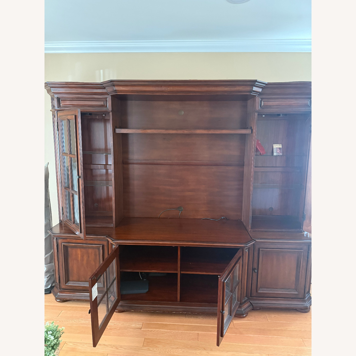 Mahagony Wall Entertainment Unit - image-2