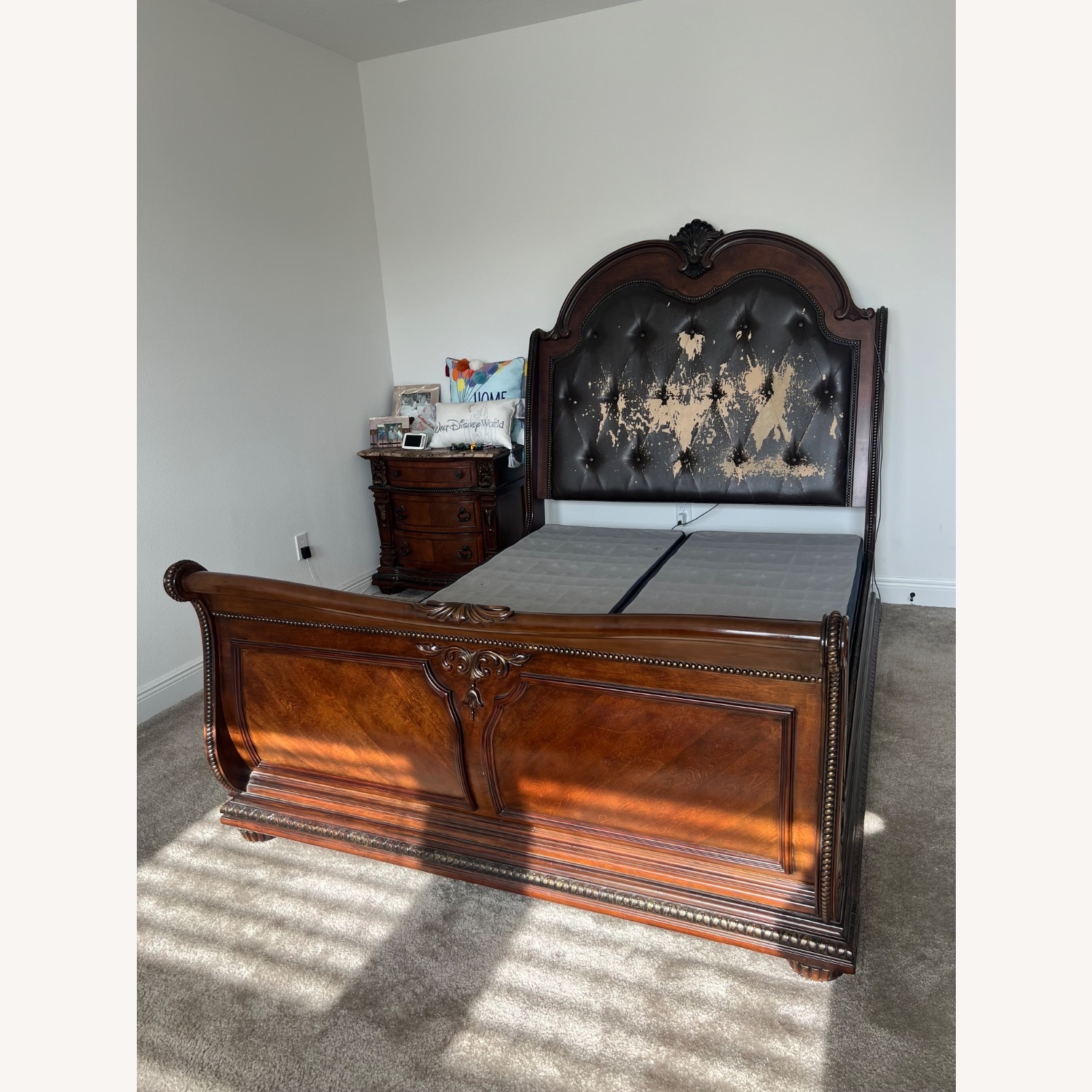 Raymour & Flanigan Queen Size Sleigh Bed - image-2