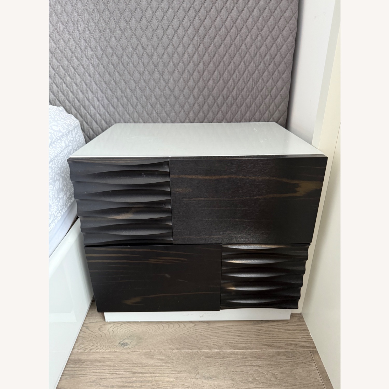 Modern Queen Bed - image-3