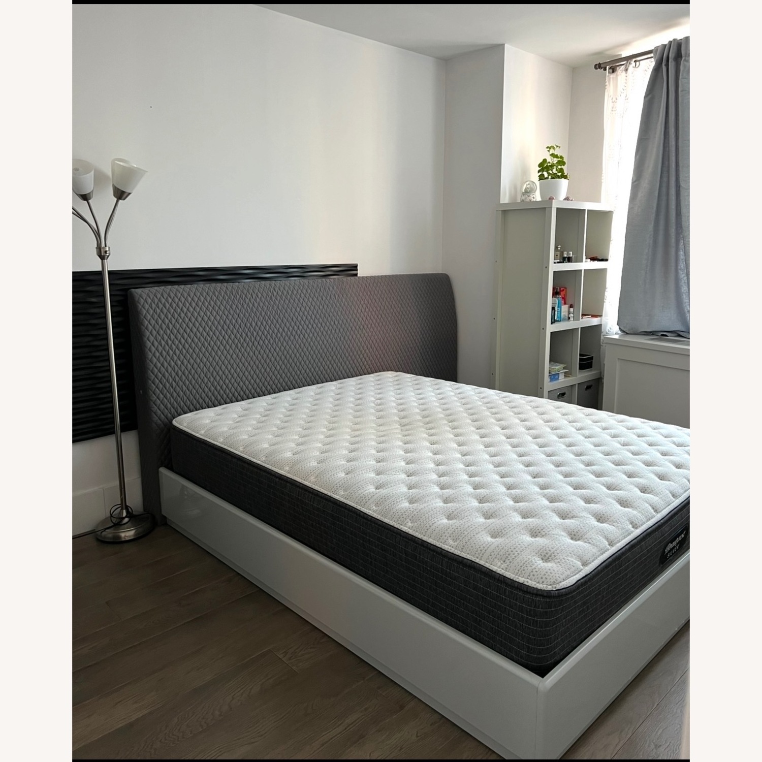 Modern Queen Bed - image-1
