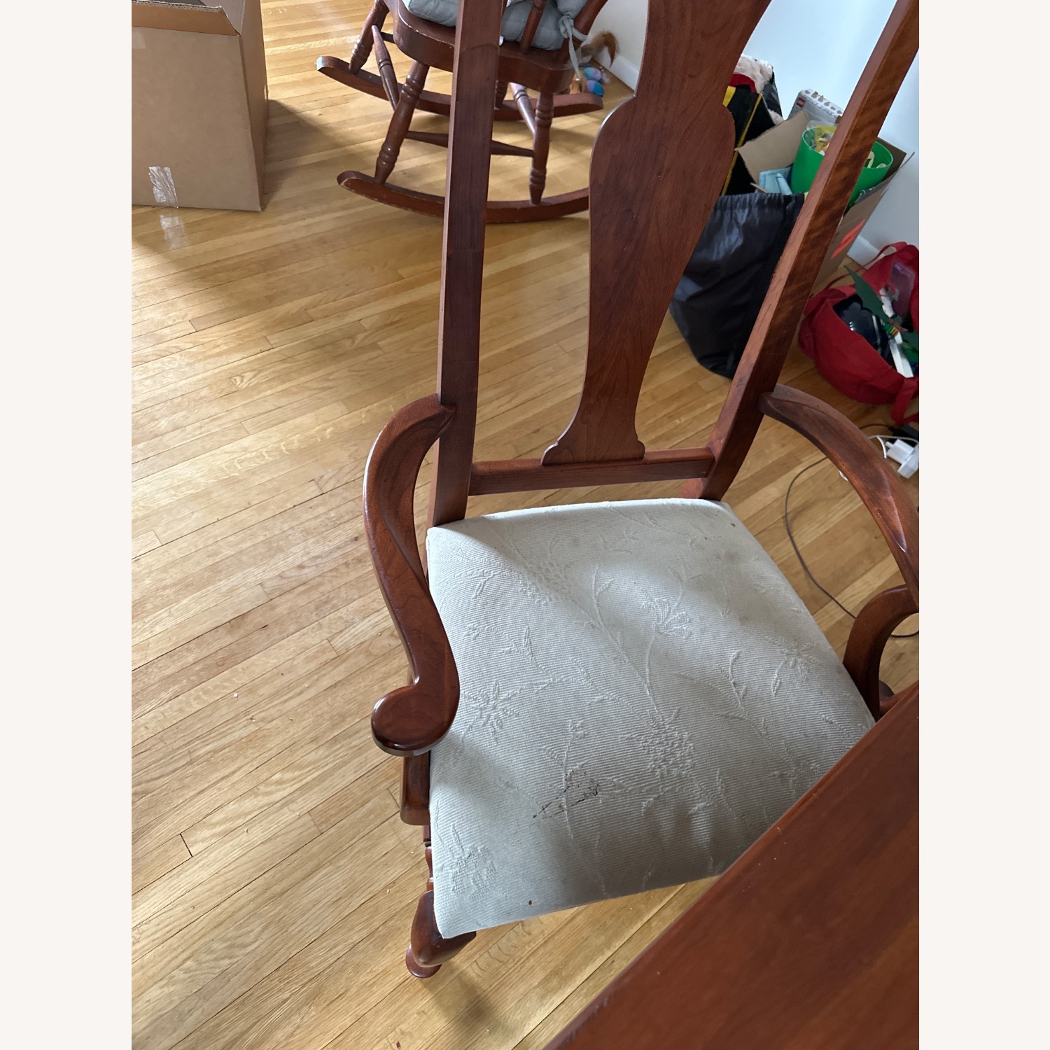 Dining Room Set 6 Chairs and 2 Leaves - image-2