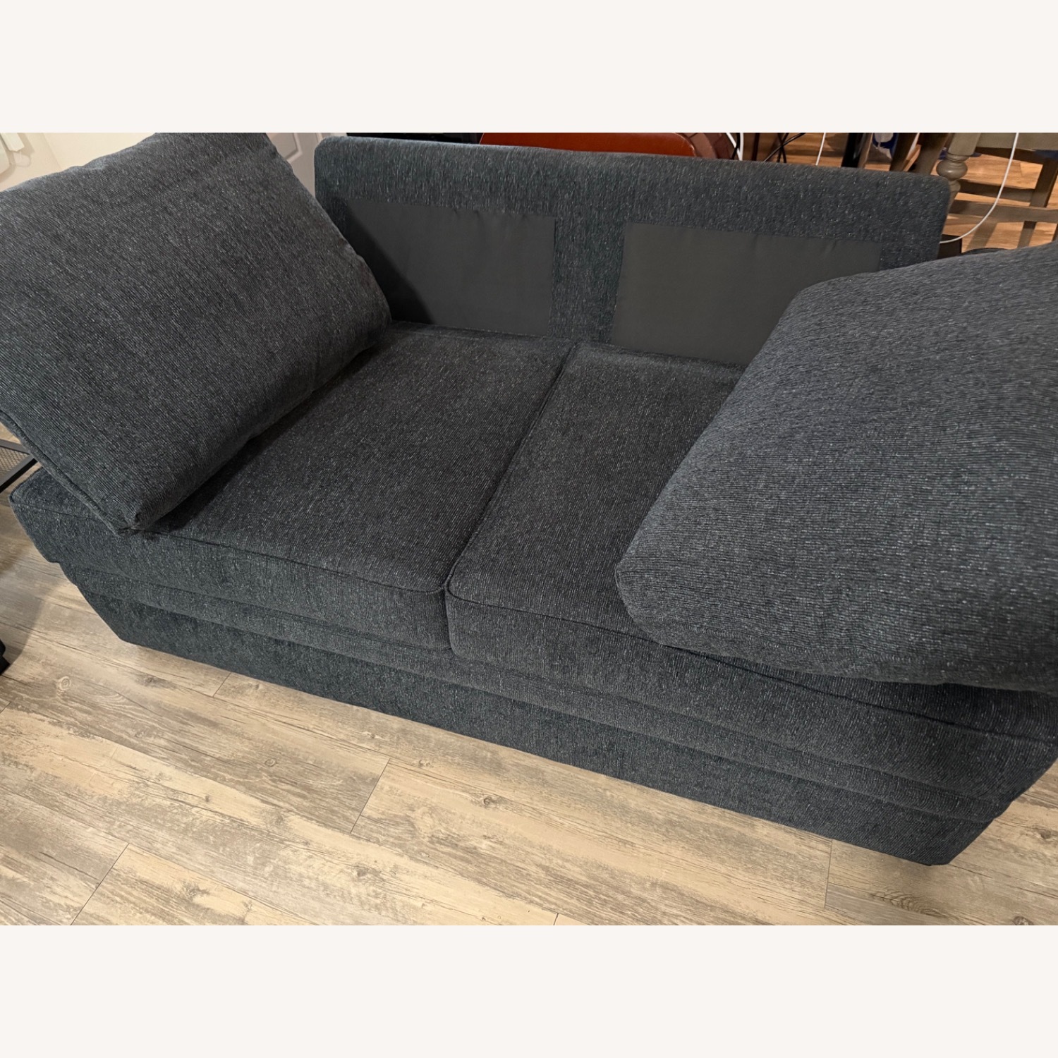 Surrey Hills Loveseat - image-5