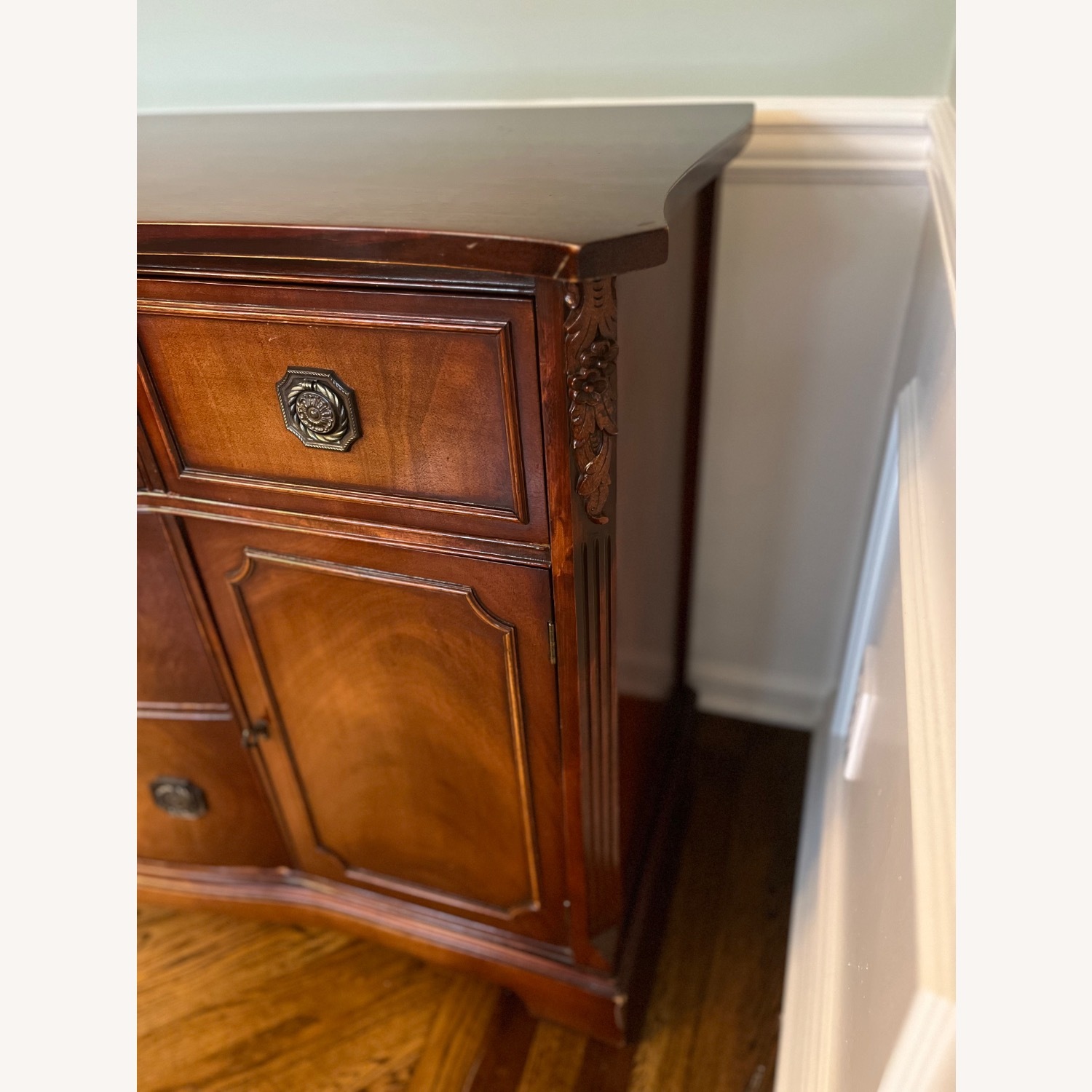 Vintage 1920s Duncan Phyfe style Buffet/Sidetable - image-2