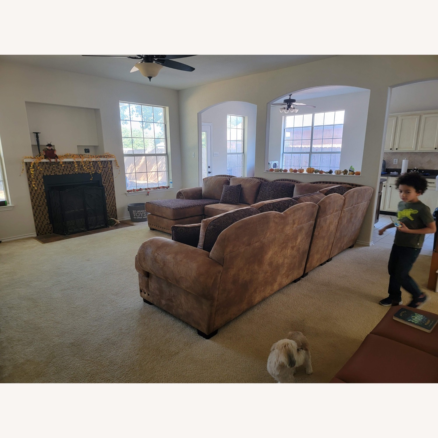 Richardson 5050 Microsuede/Cloth Large Sectional - image-1