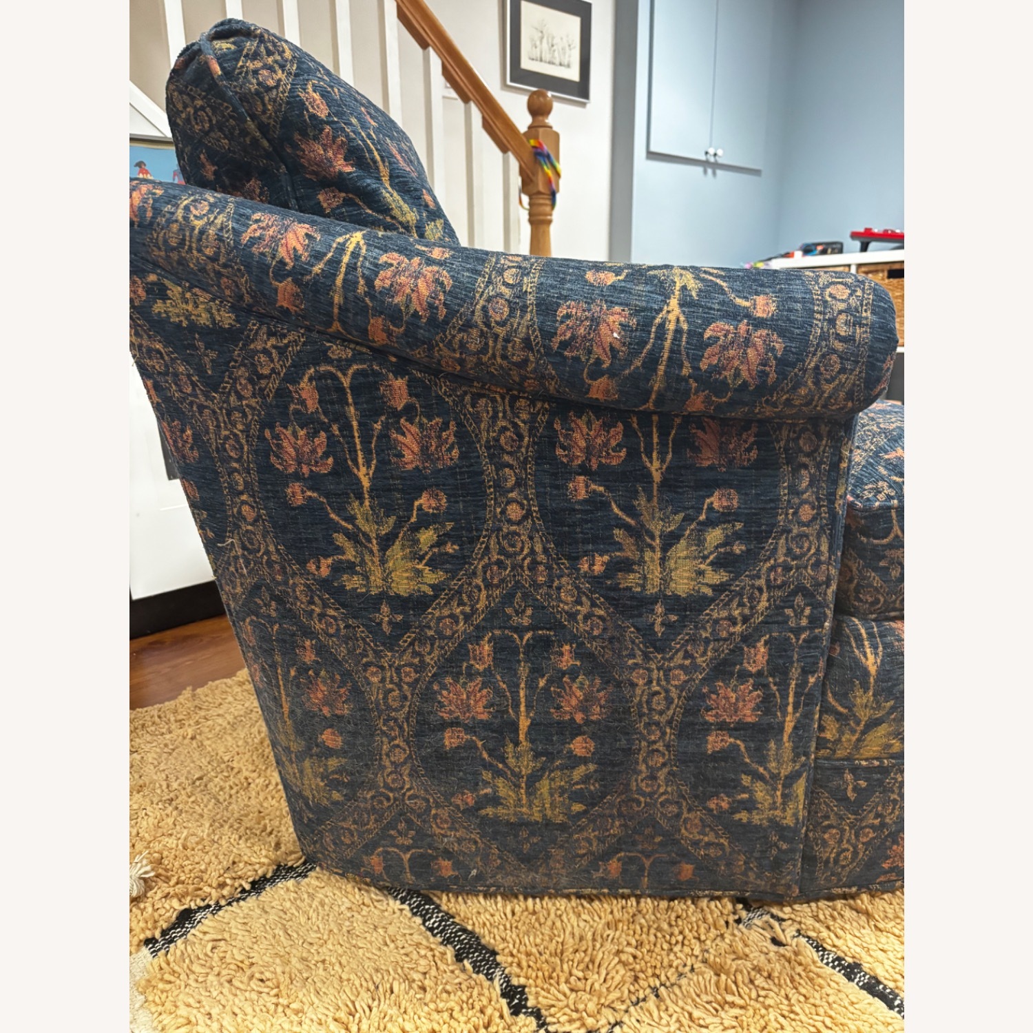 2 Decorative Floral Swivel Armchairs - image-7