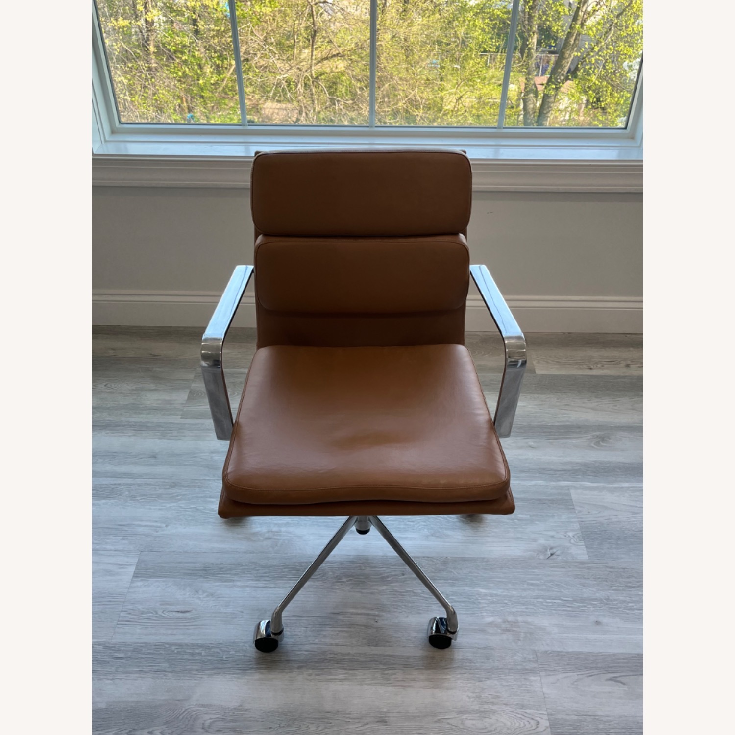 SOHO II Padded Management Chair (Tan) - image-2