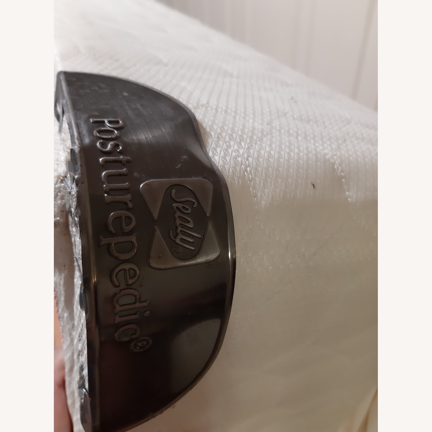 Queen Bed-Headboard - image-8