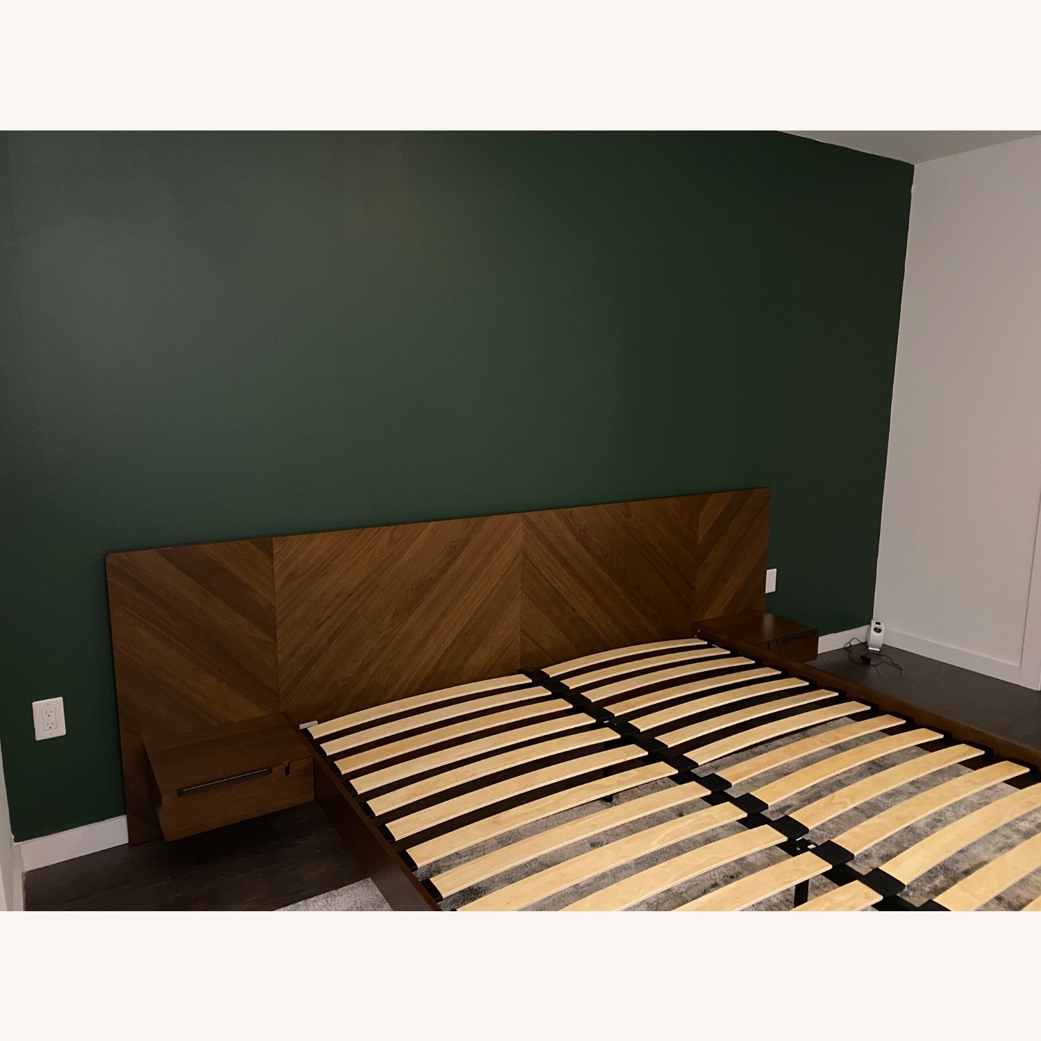 Article Nera Walnut King Bed - image-1