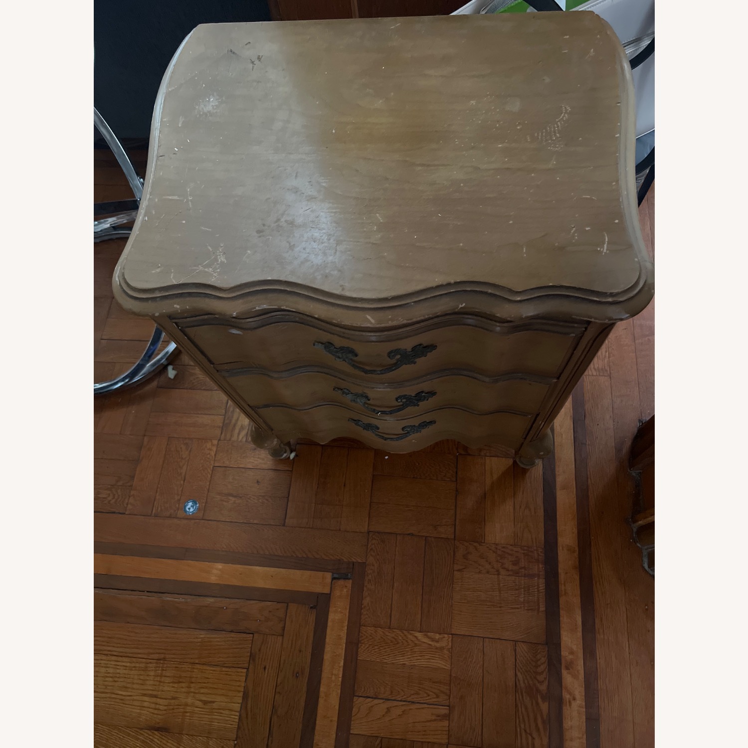 French Provincial Nightstands 1970 - image-2