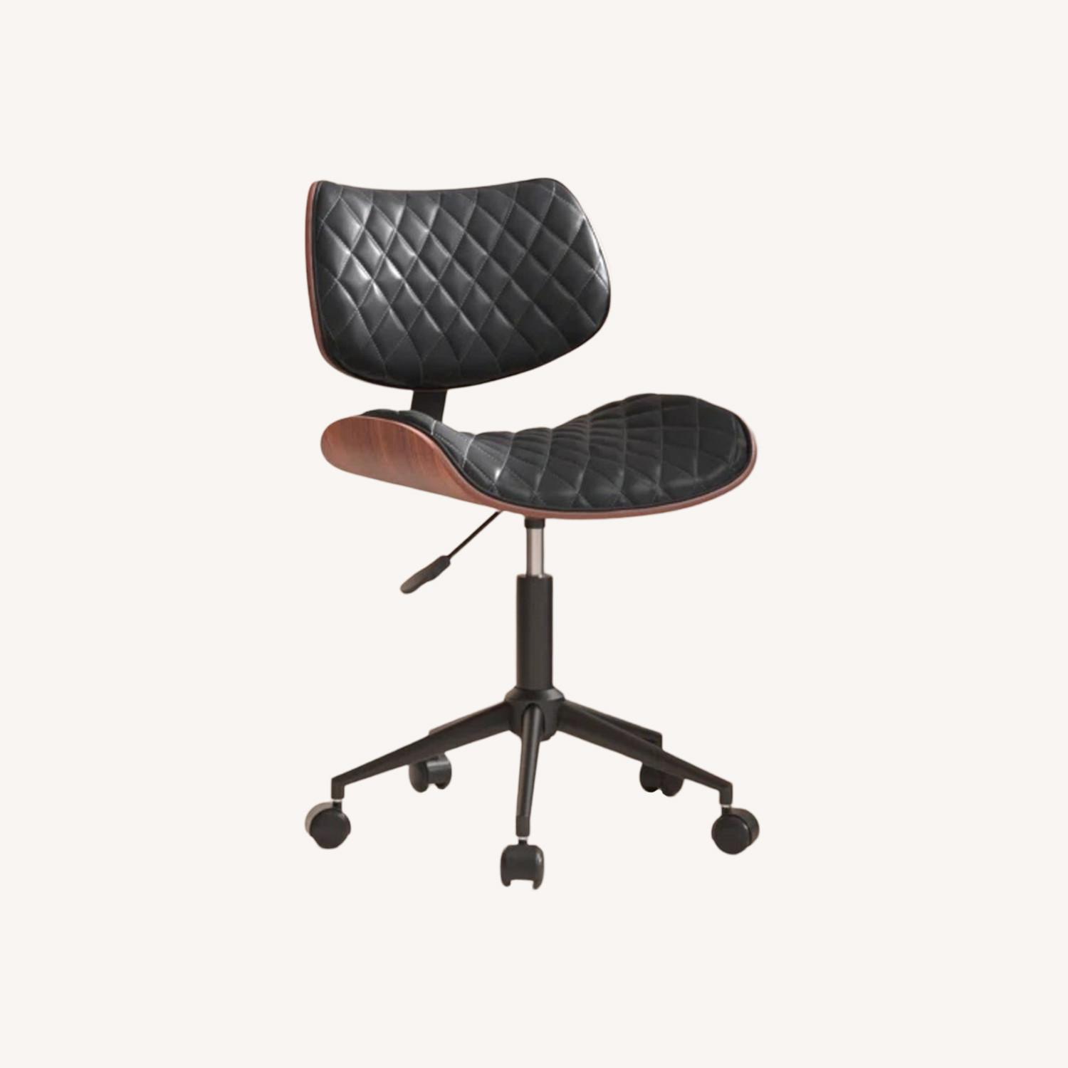 Wade Logan Flara Mid-Century Modern Office Chair - image-0
