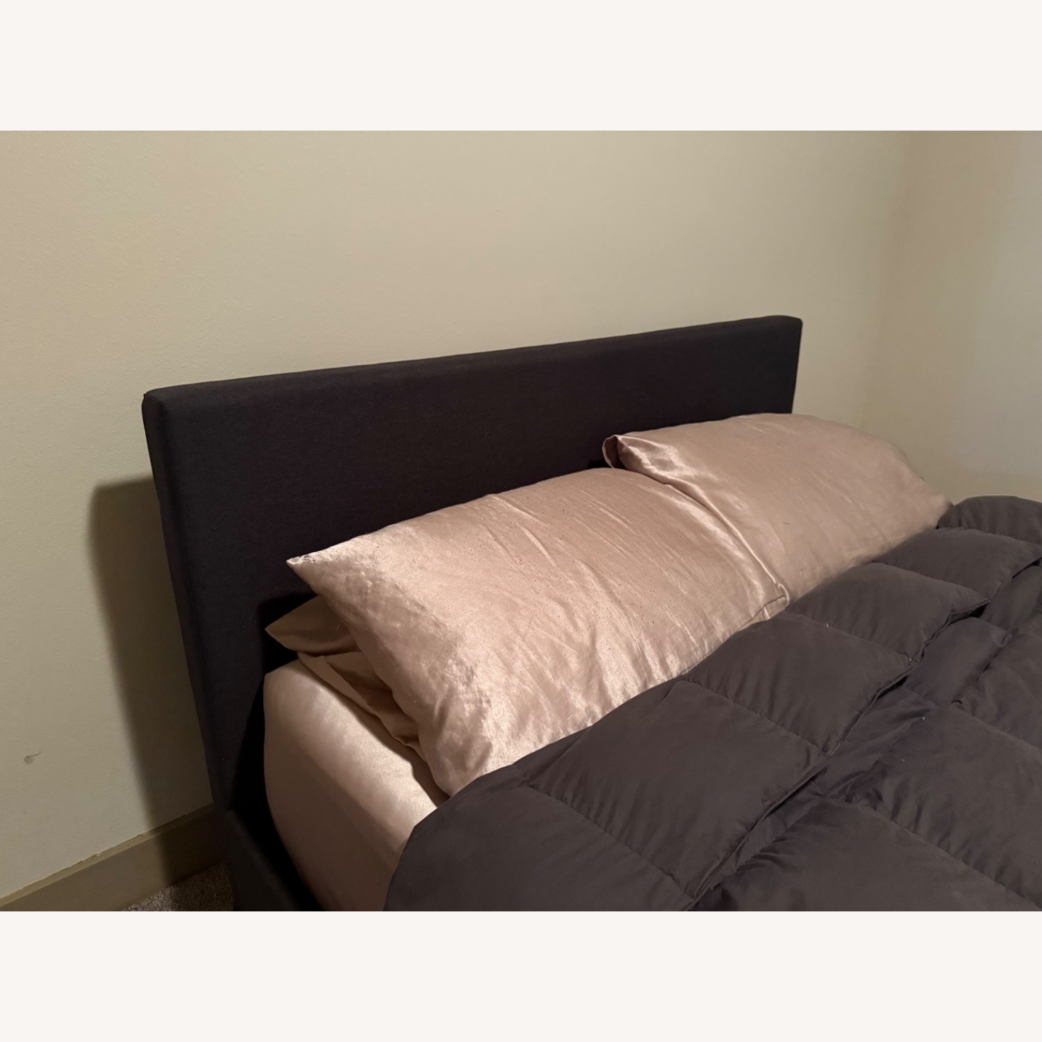 Sealey Dark Gray Bed Frame - image-1