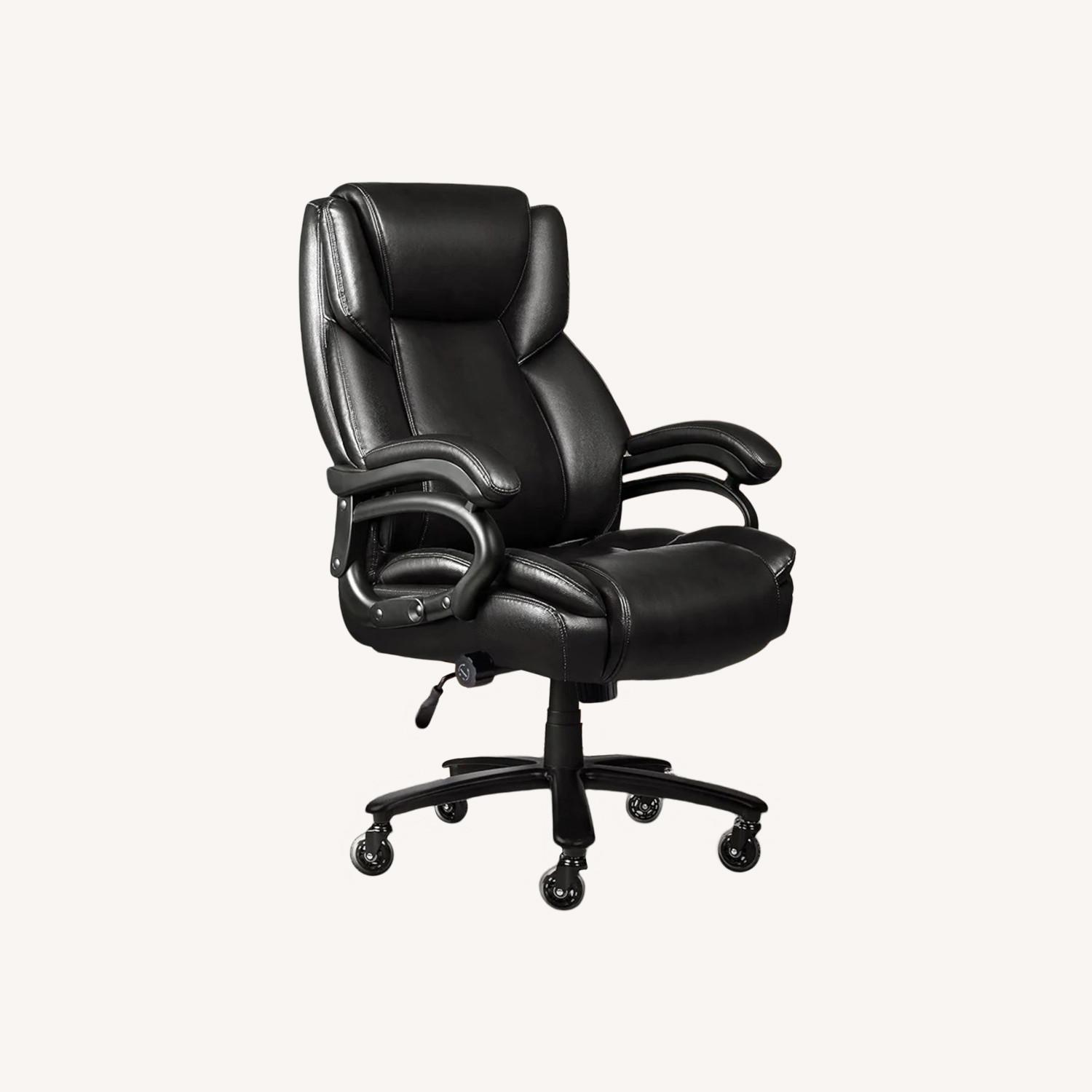 Office Chair - image-0