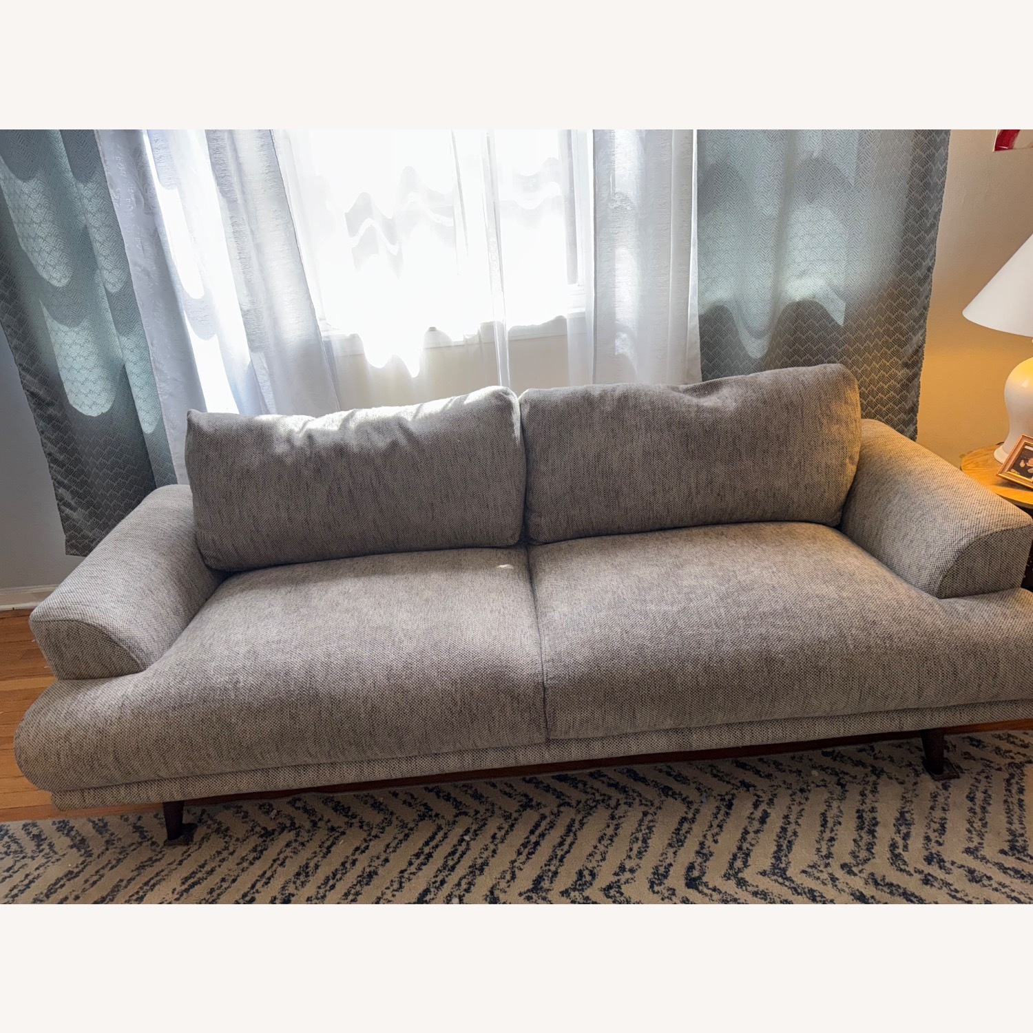 Sofa - image-2