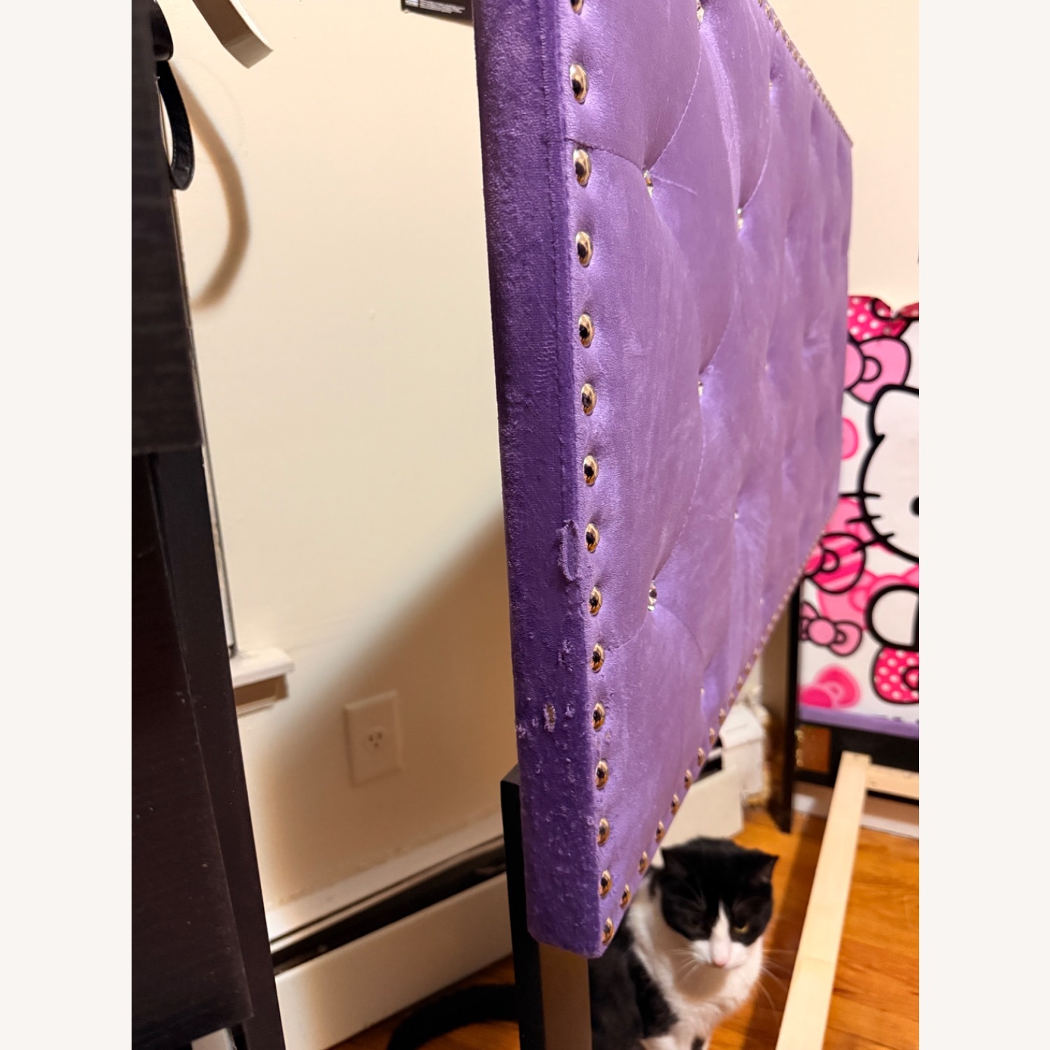 Castilla Upholstered Platform Bed - image-3