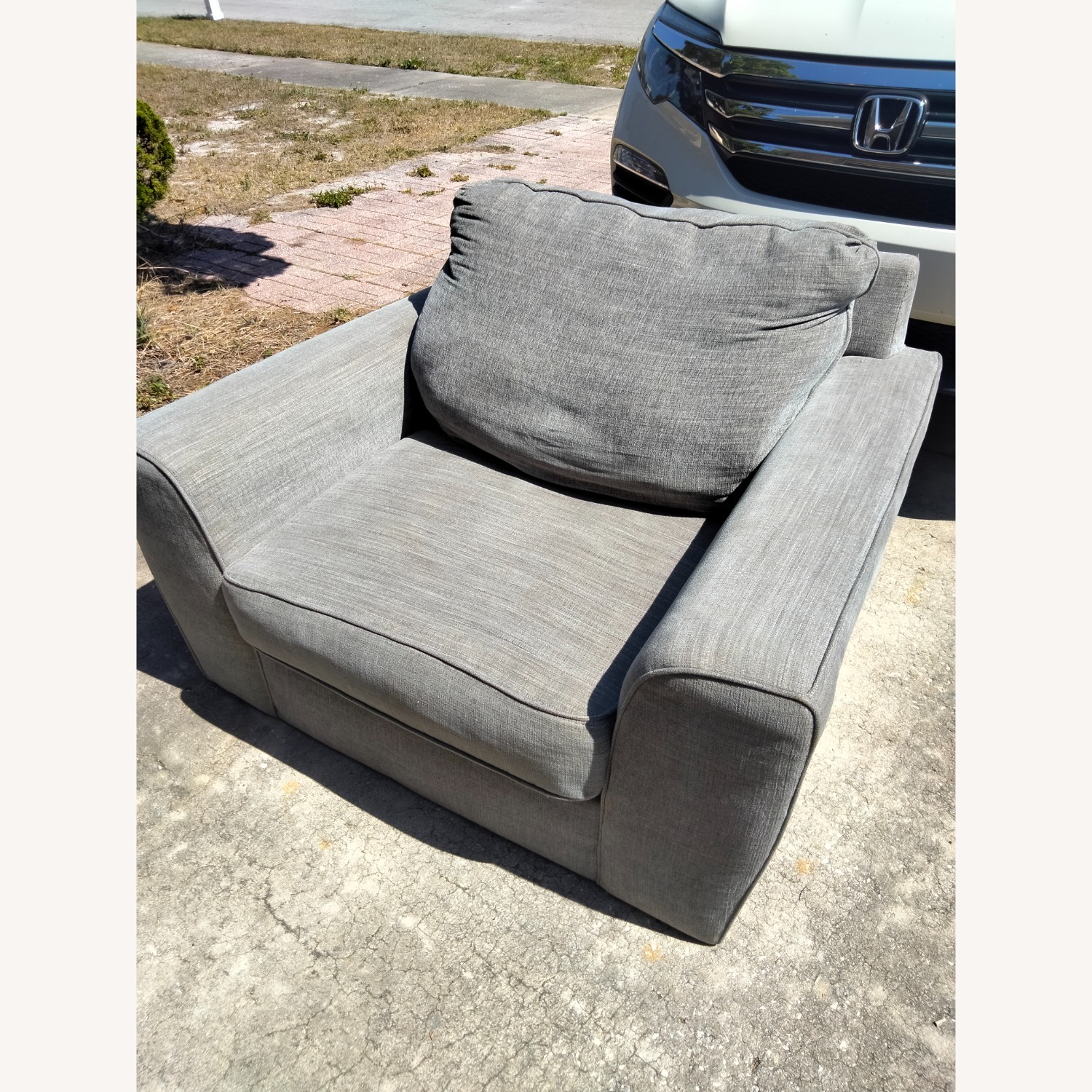 Light Grey Lounge Chair - image-5